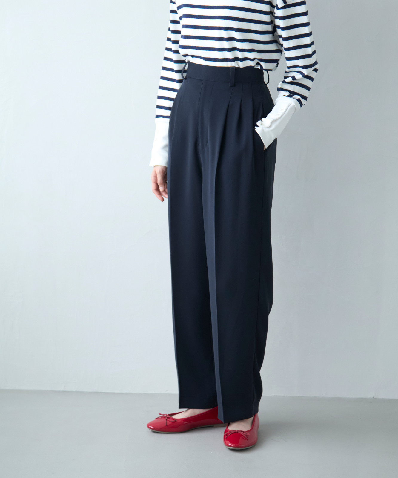 ≪通常販売≫toro tuck slacks(トロタックスラックス)- ネイビー -