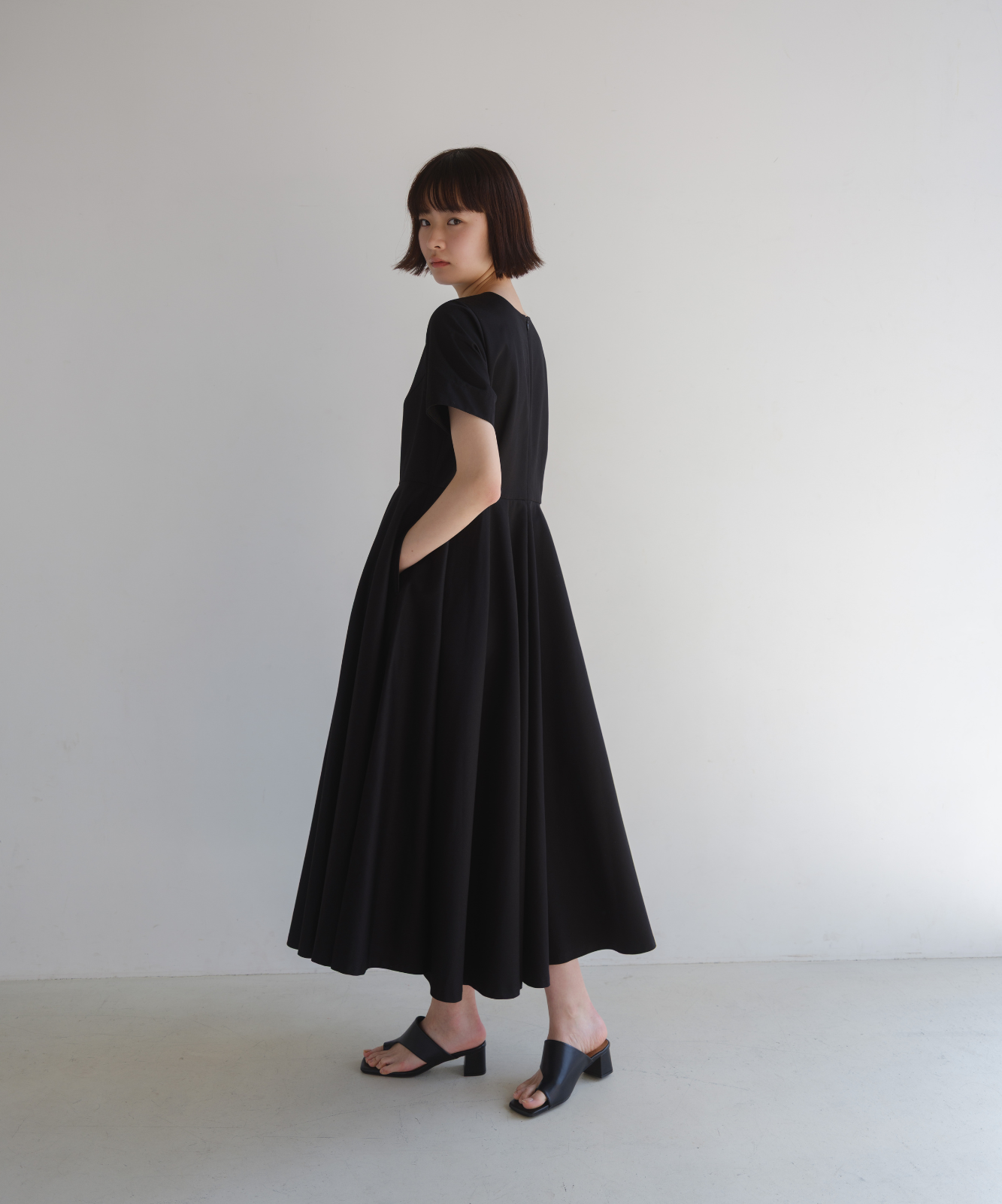 ≪通常販売≫【THE DRESS #00】black flare onepiece(ブラックフレアワンピース)