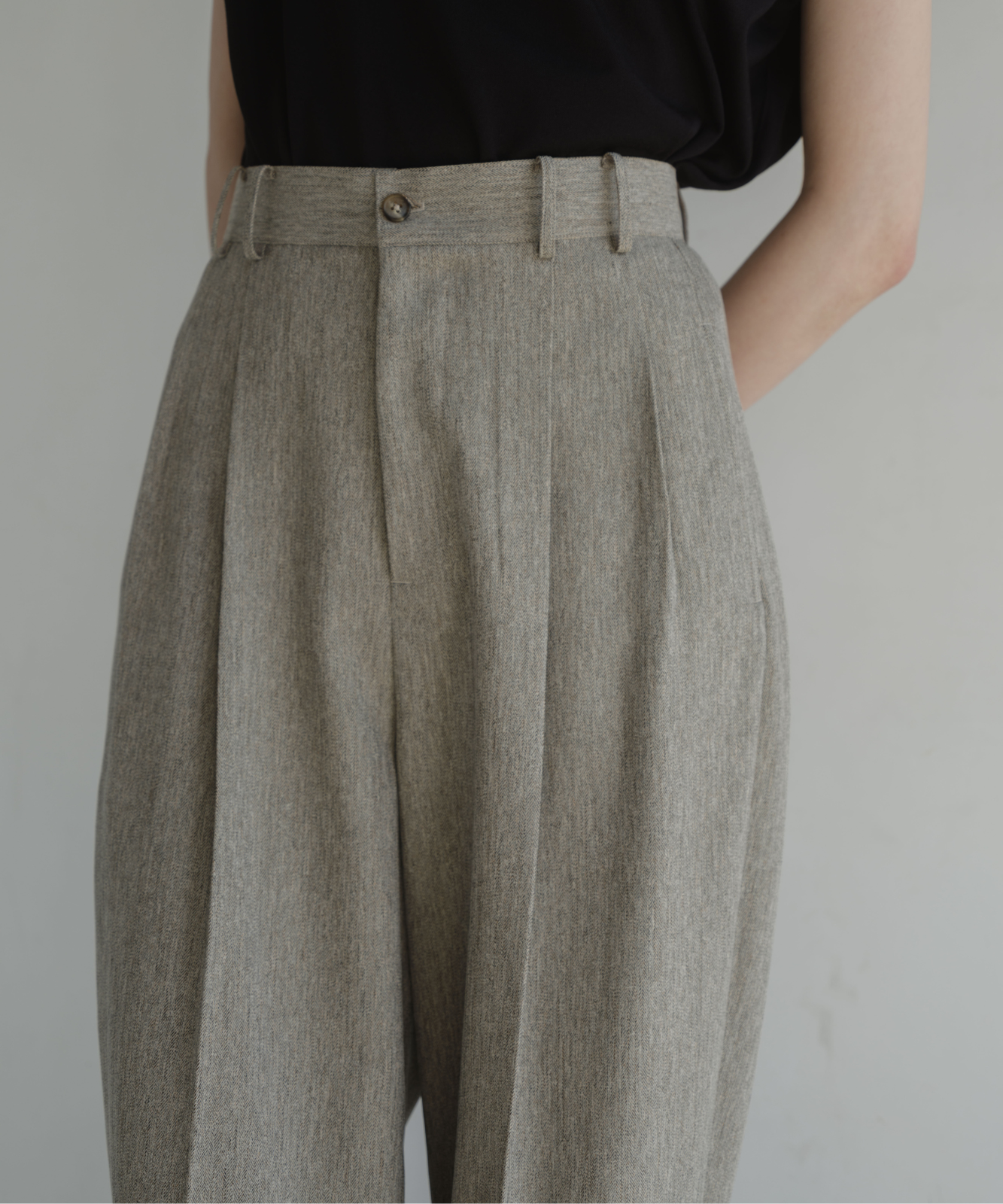 ≪通常販売≫herringbone two tuck slacks(ヘリンボーンツータックスラックス)