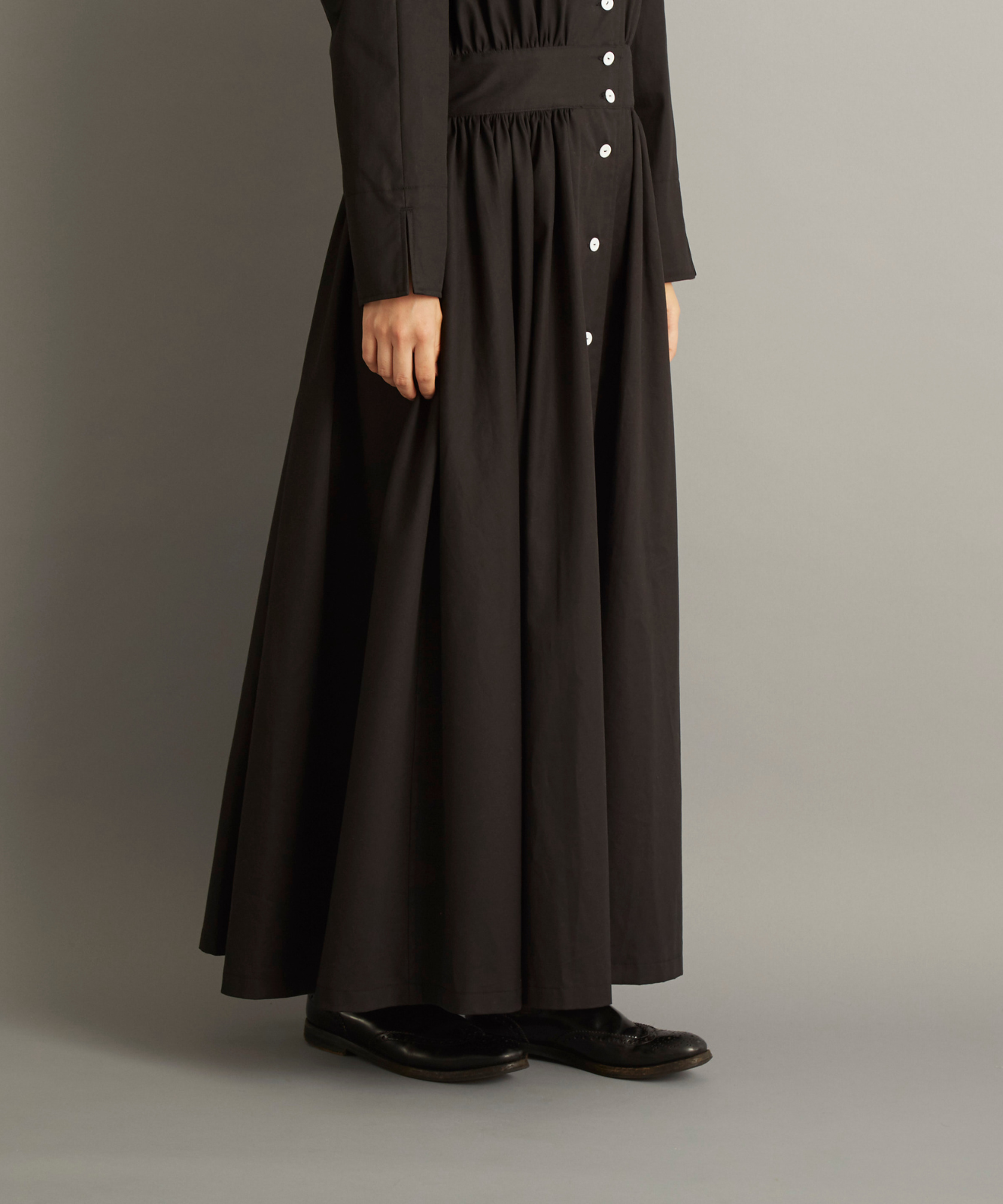 ≪在庫販売≫【THE DRESS #04】V-neck button one piece (Vネックボタンワンピース)