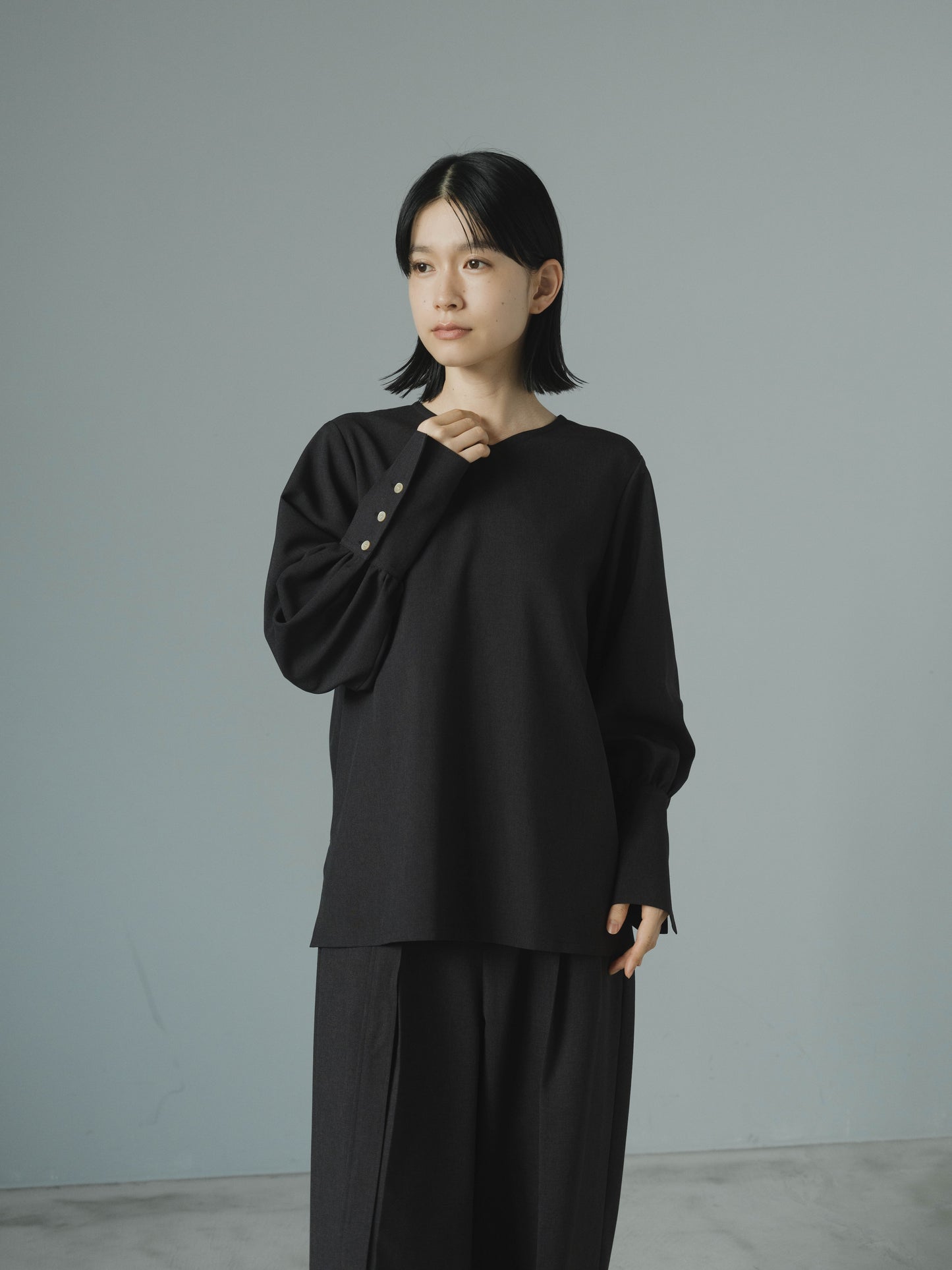 ≪通常販売≫vneck easy long blouse(Vネックイージーロングブラウス)≪2025年8月26日15:00販売開始≫