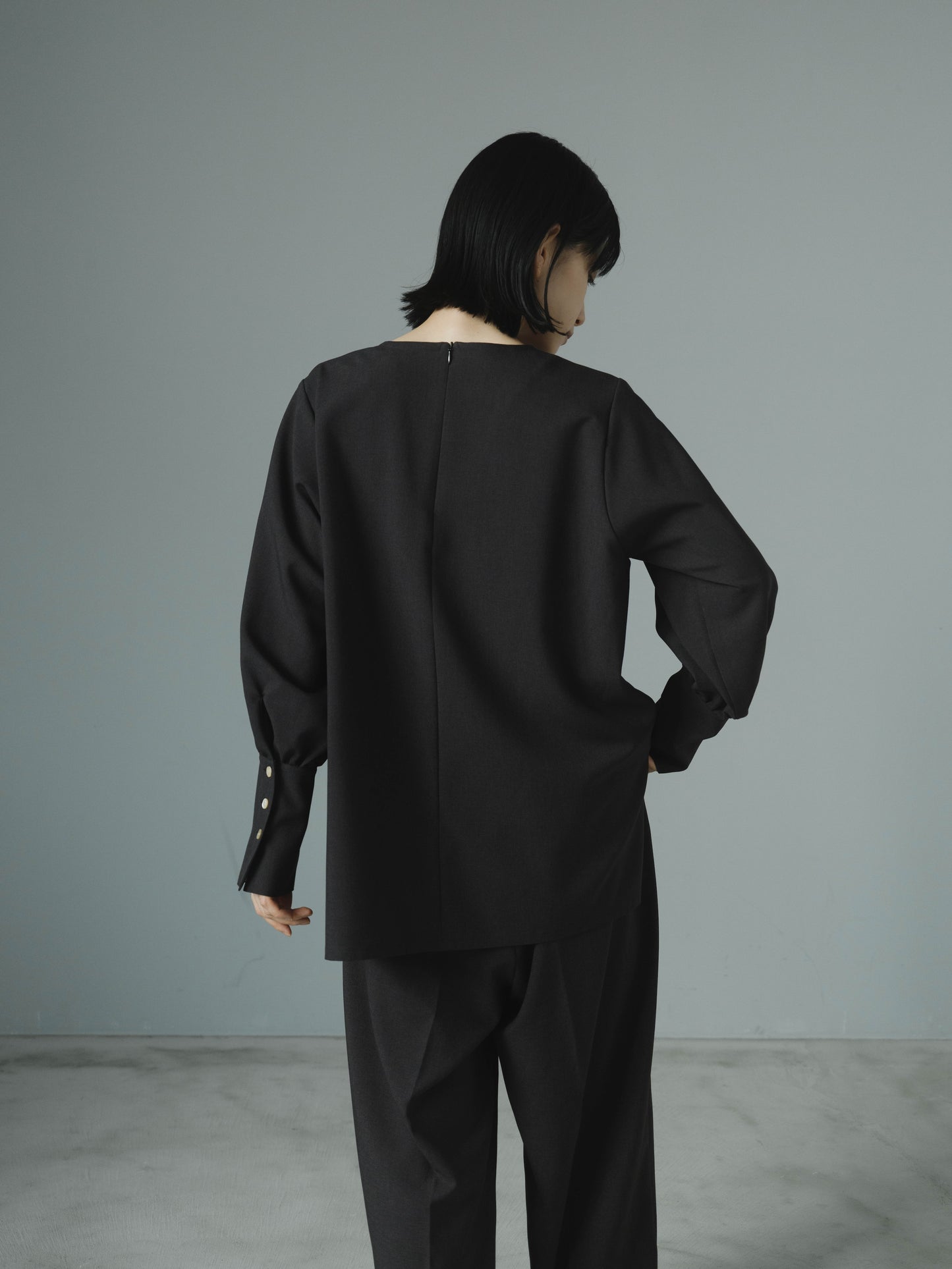 ≪通常販売≫vneck easy long blouse(Vネックイージーロングブラウス)≪2025年8月26日15:00販売開始≫