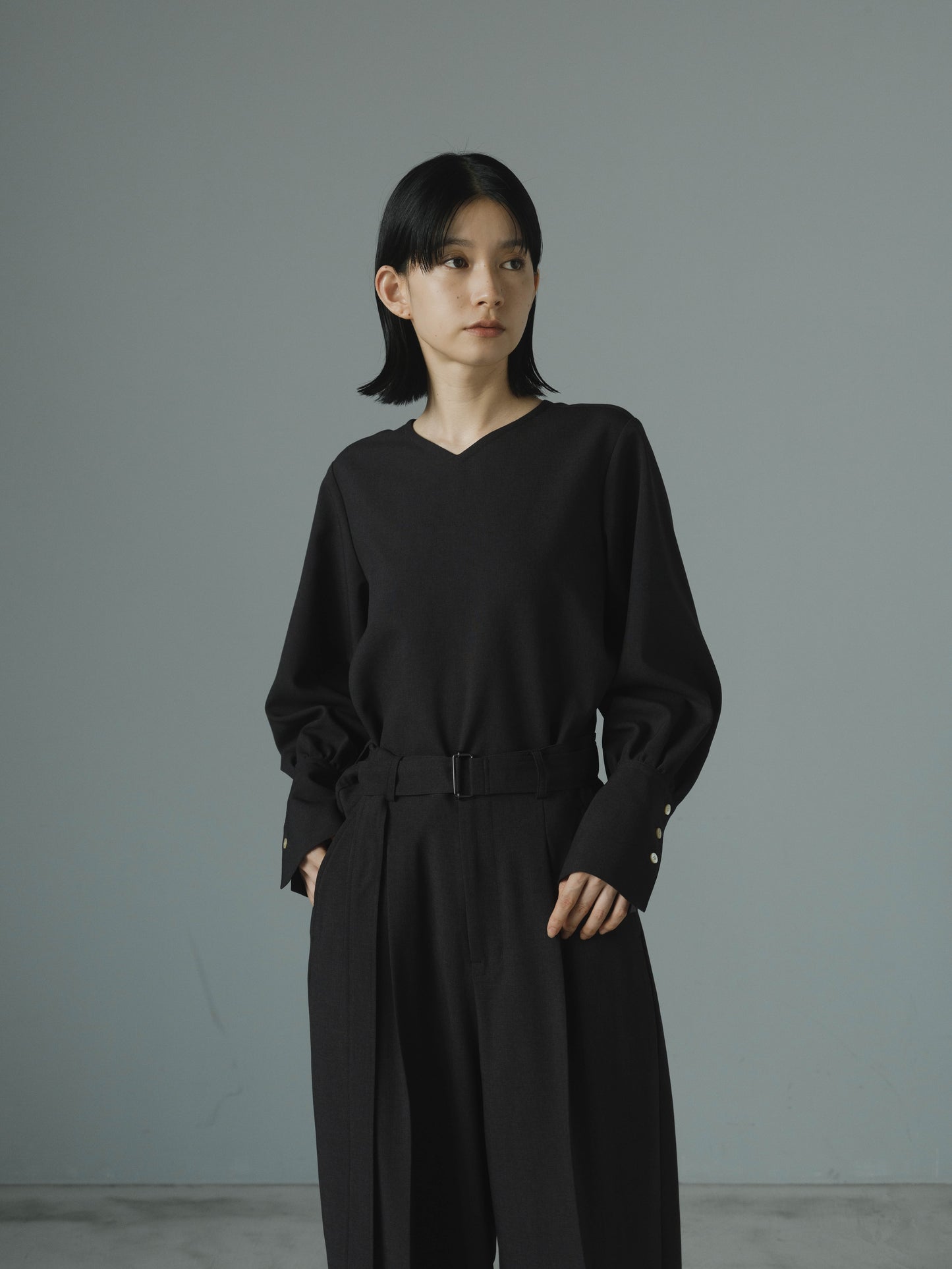≪通常販売≫vneck easy long blouse(Vネックイージーロングブラウス)≪2025年8月26日15:00販売開始≫
