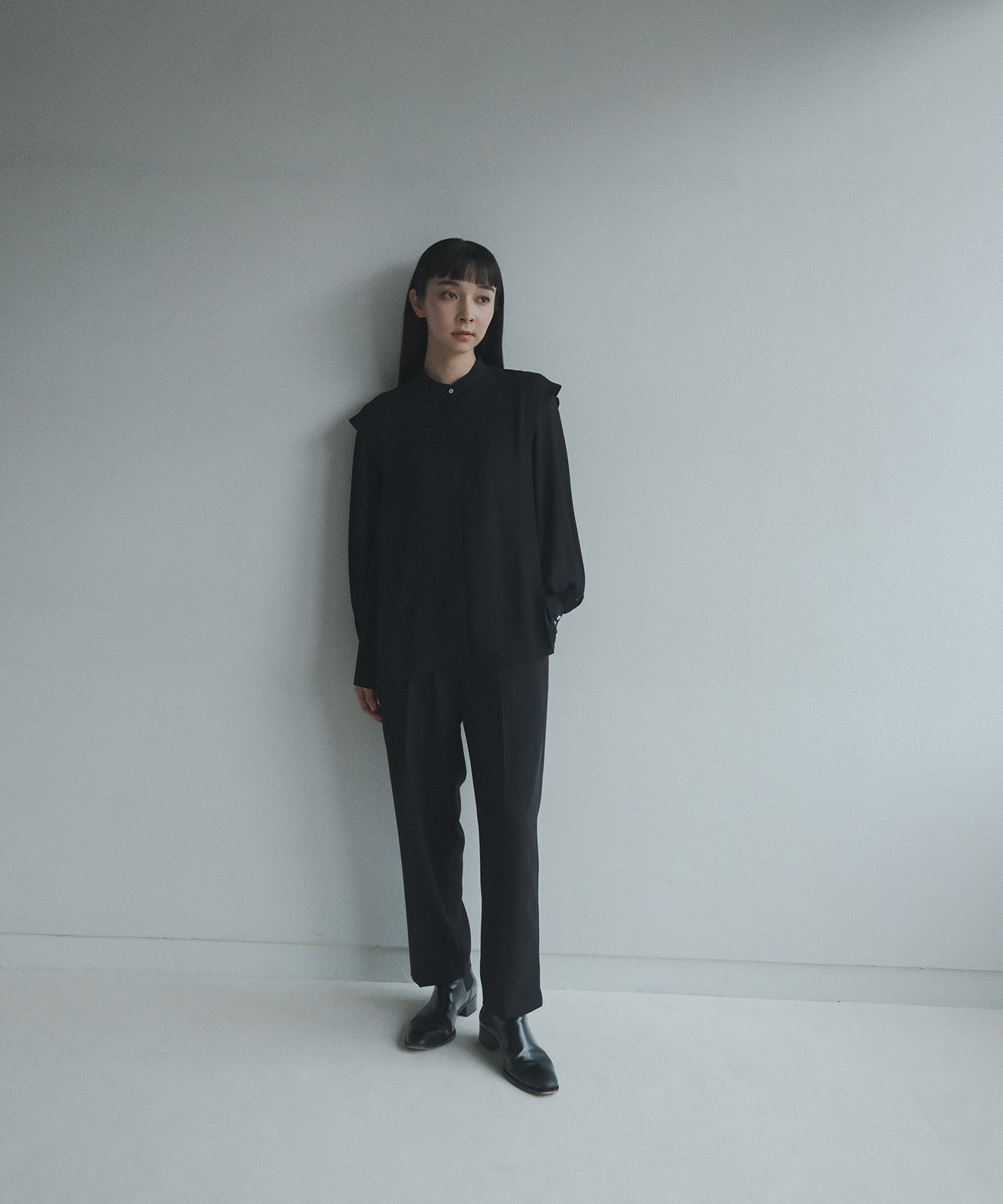 ≪予約販売≫sheer stand collar blouse(シアースタンドカラーブラウス)≪2023年7月14日13:00販売開始≫≪2023年9月下旬発送予定≫