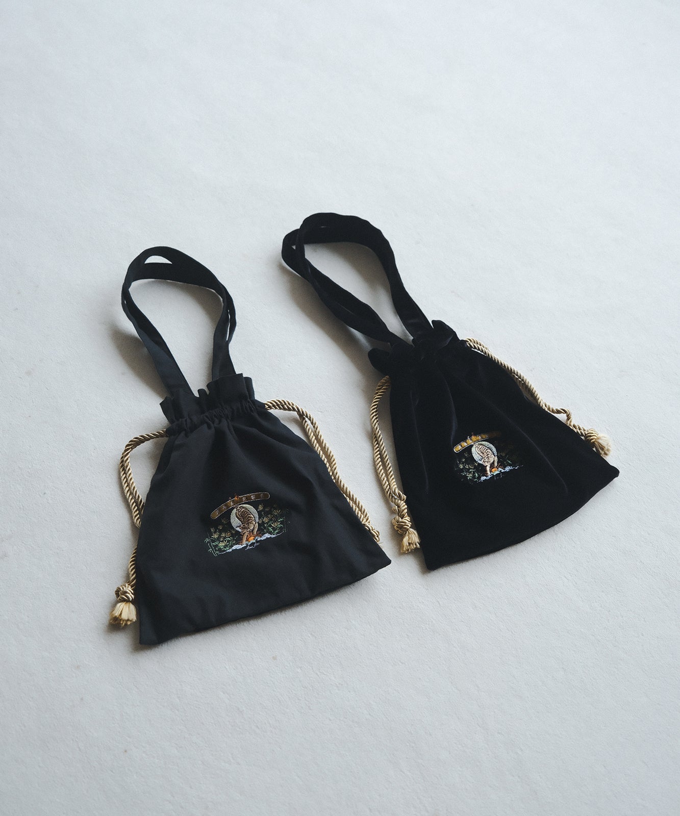 ≪在庫販売≫Kinchaku bag "寅" - ベロア -≪2023年6月30日13:00販売開始≫