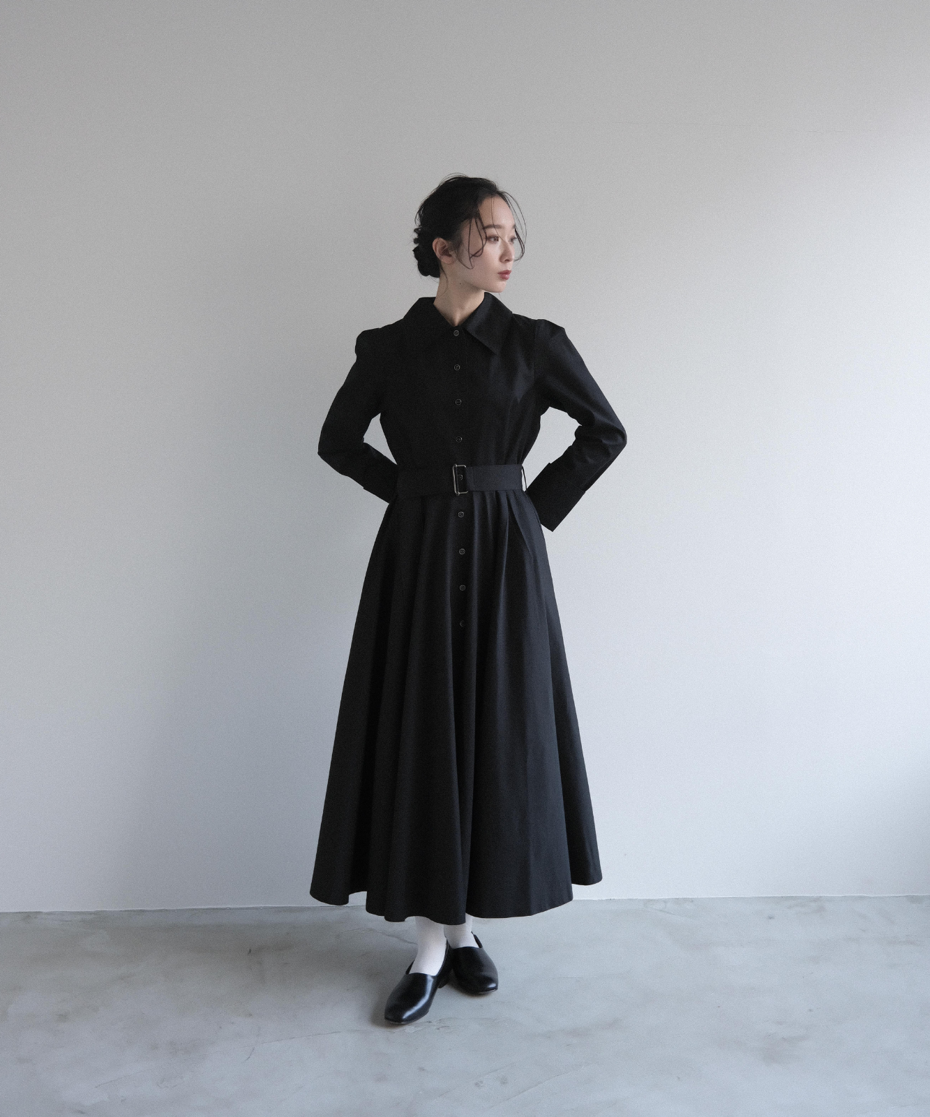 Collar top button dress