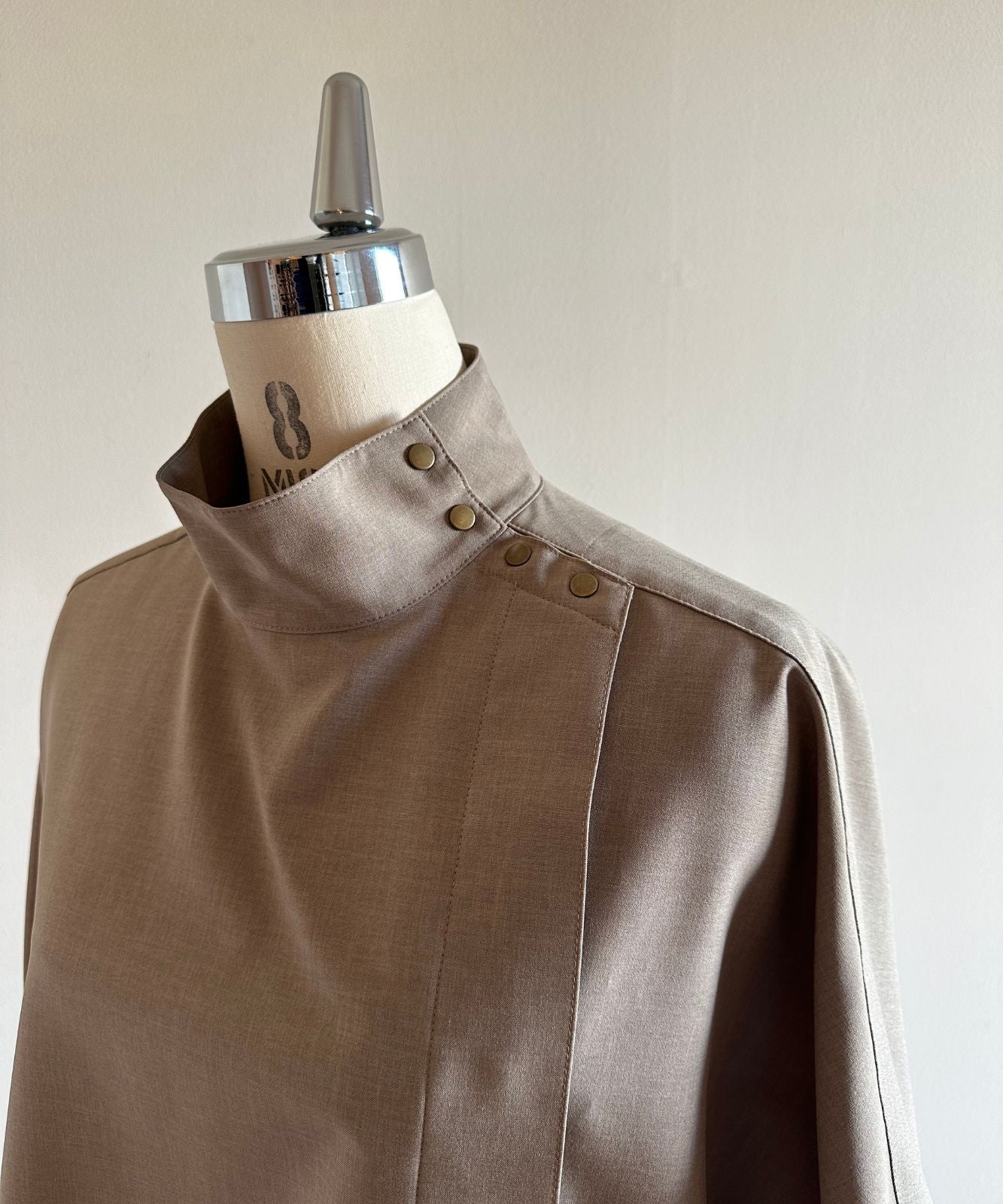 ≪通常販売≫high neck primitive flap blouse(ハイネックプリミティブフラップブラウス)≪2025年5月27日15:00販売開始≫