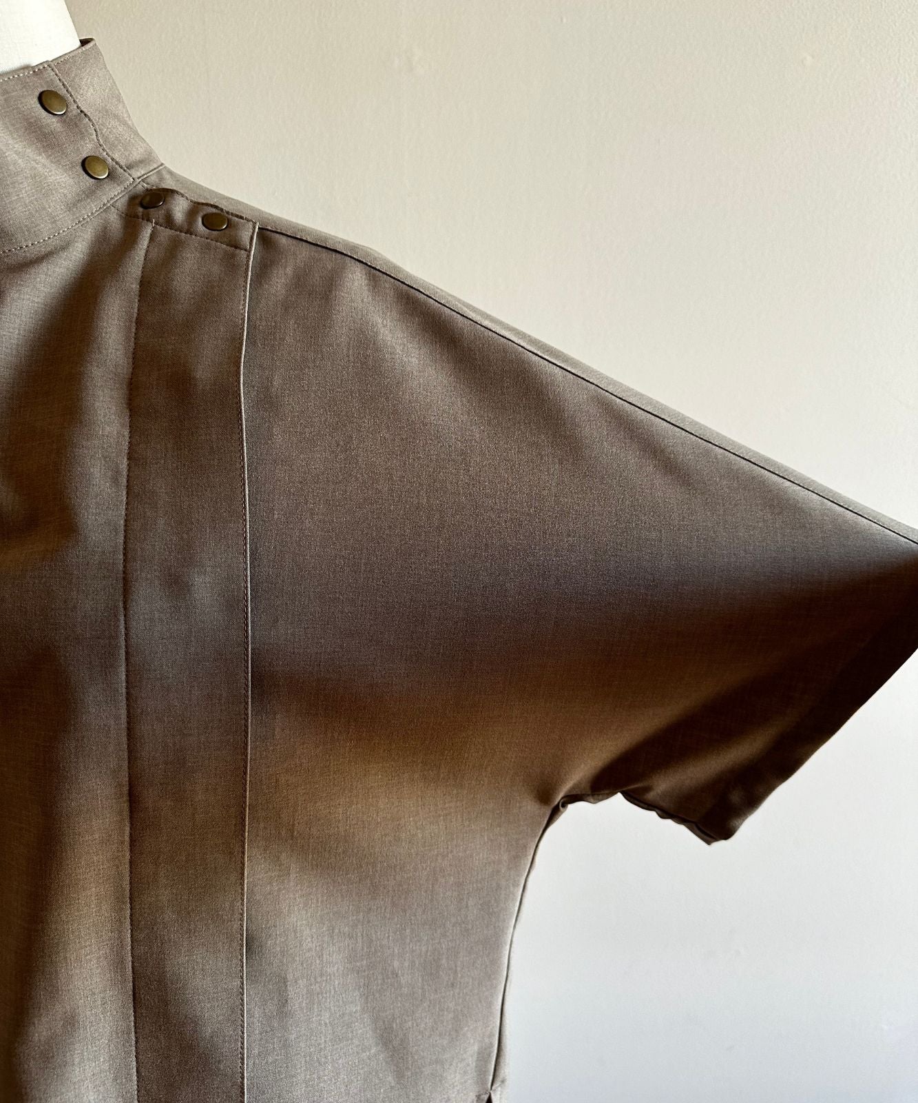≪通常販売≫high neck primitive flap blouse(ハイネックプリミティブフラップブラウス)≪2025年5月27日15:00販売開始≫