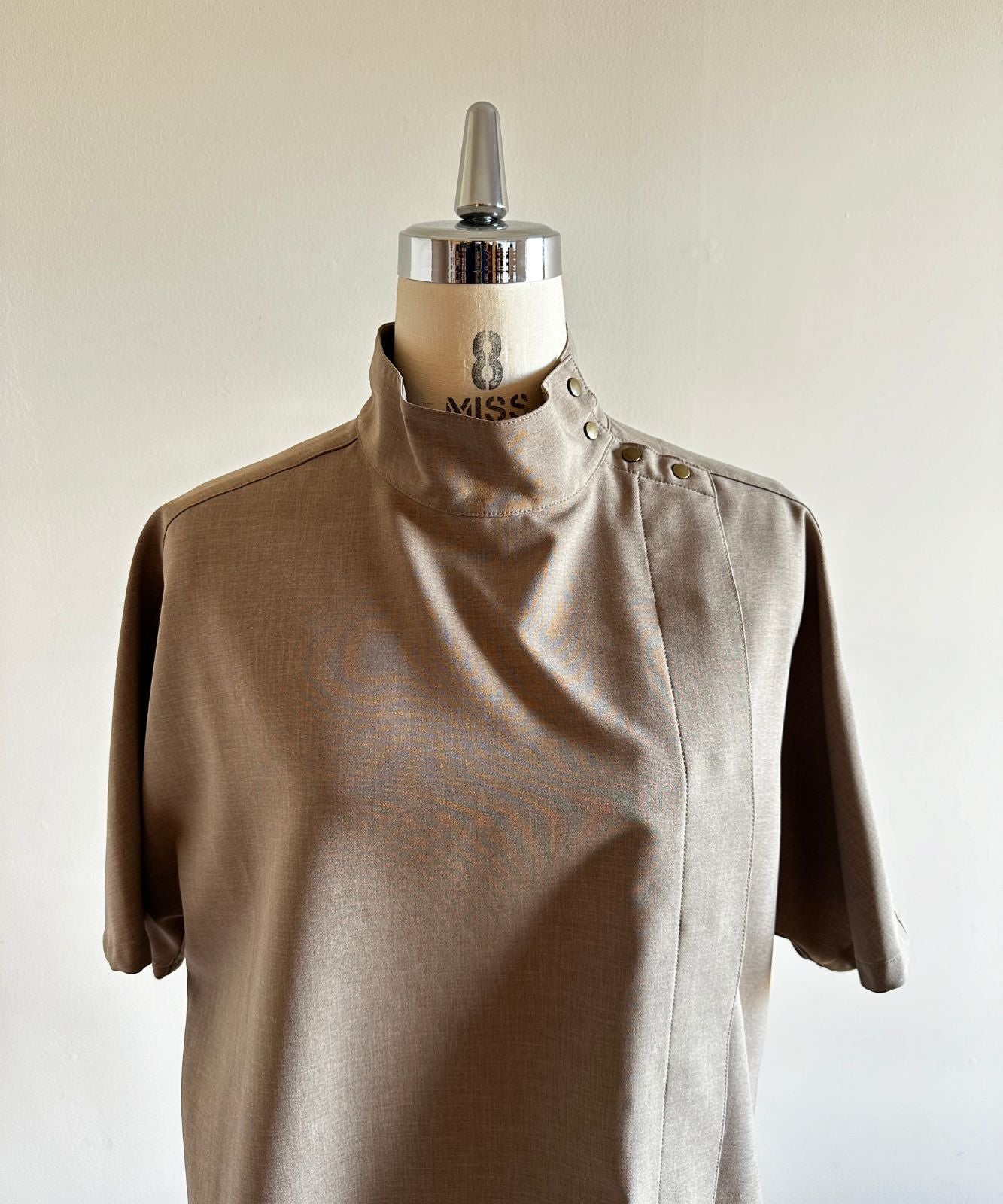 ≪通常販売≫high neck primitive flap blouse(ハイネックプリミティブフラップブラウス)