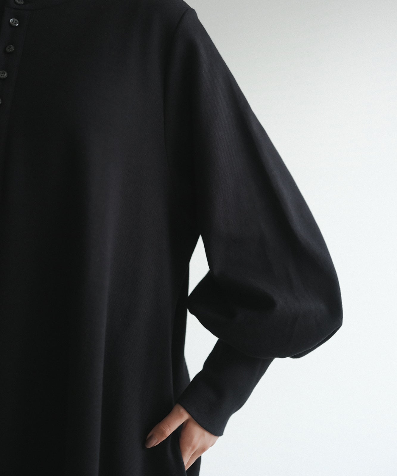 ≪通常販売≫henley neck volume sleeve one piece(ヘンリーネックボリュームスリーブワンピース)