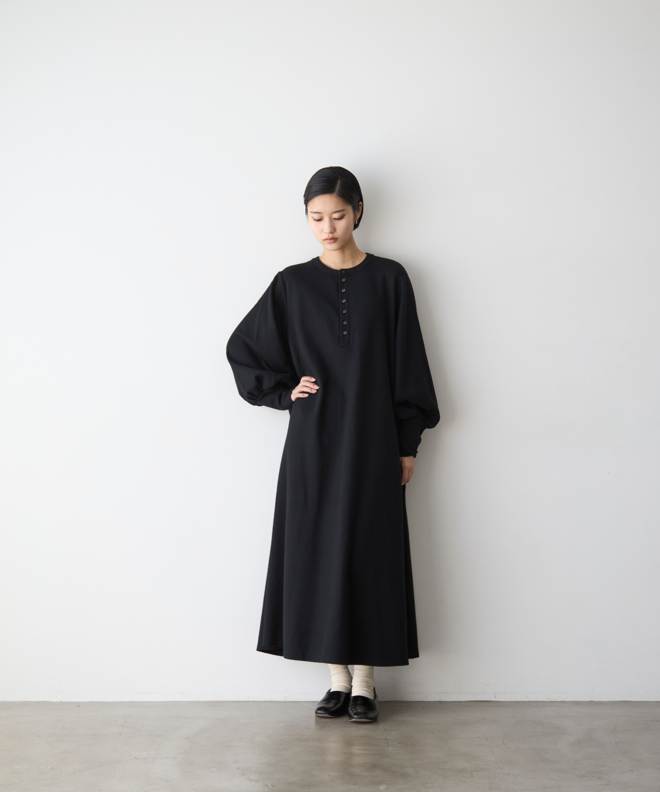 ≪通常販売≫henley neck volume sleeve one piece(ヘンリーネックボリュームスリーブワンピース)