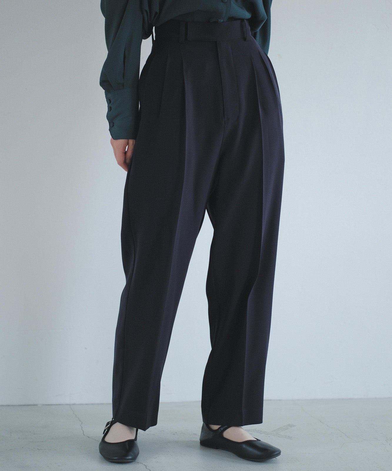 新作最安値foufou toro tuck slacks トロタックスラックス ブラック パンツ