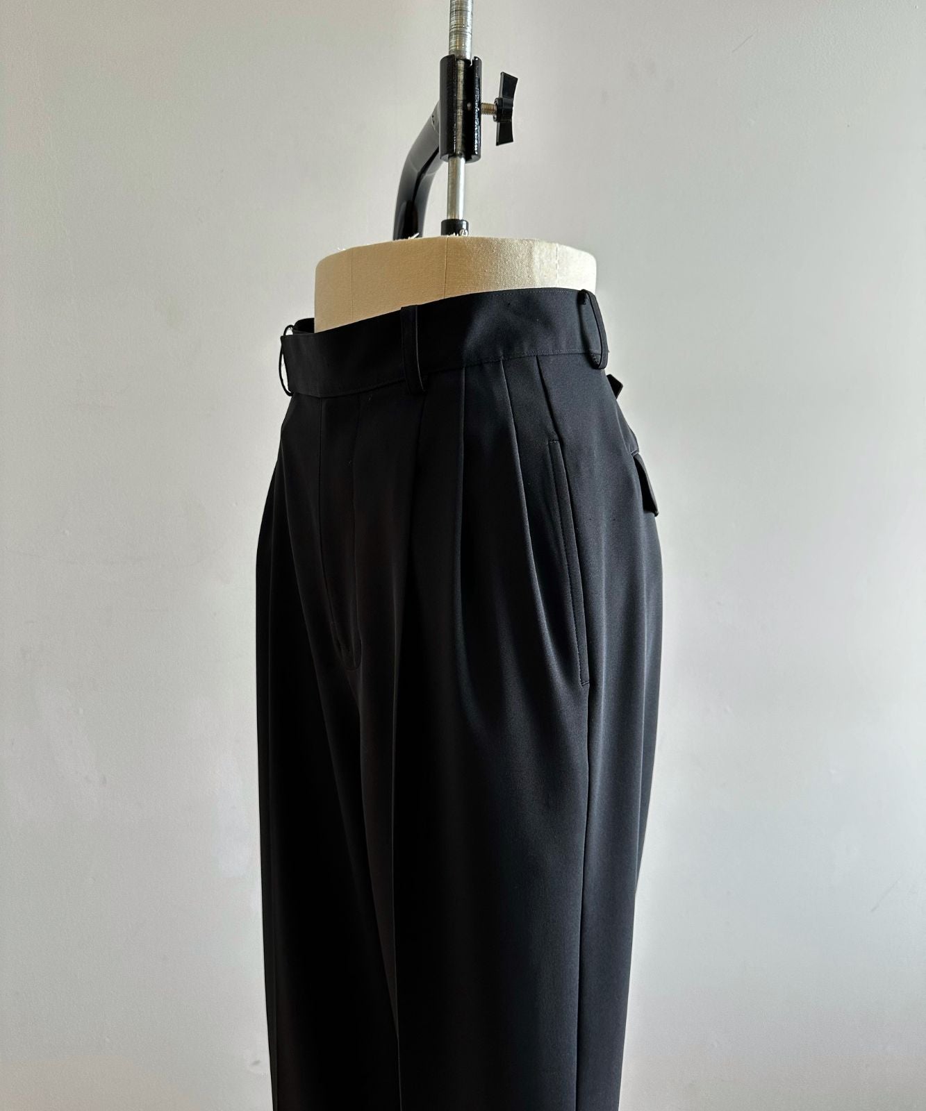 ≪通常販売≫toro tuck slacks(トロタックスラックス)- ブラック -