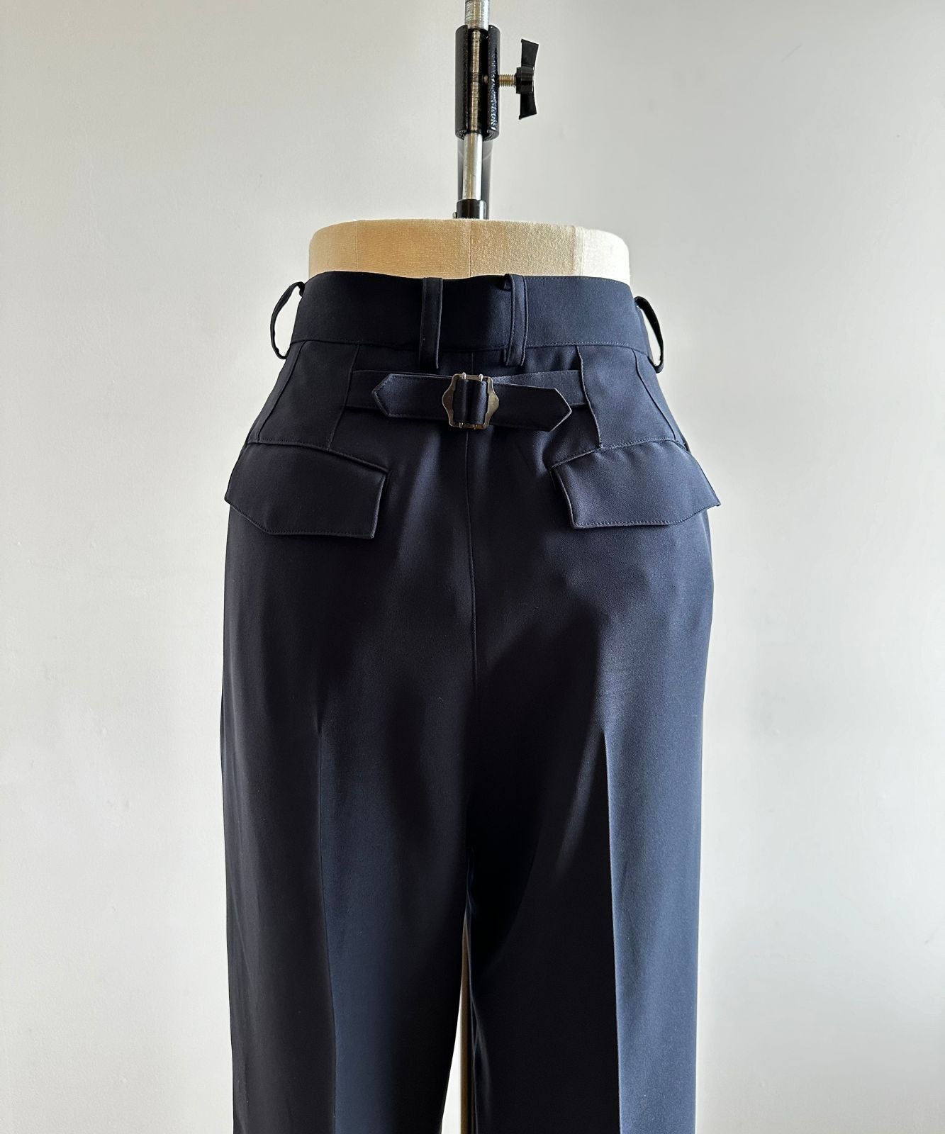 ≪通常販売≫toro tuck slacks(トロタックスラックス)- ネイビー -
