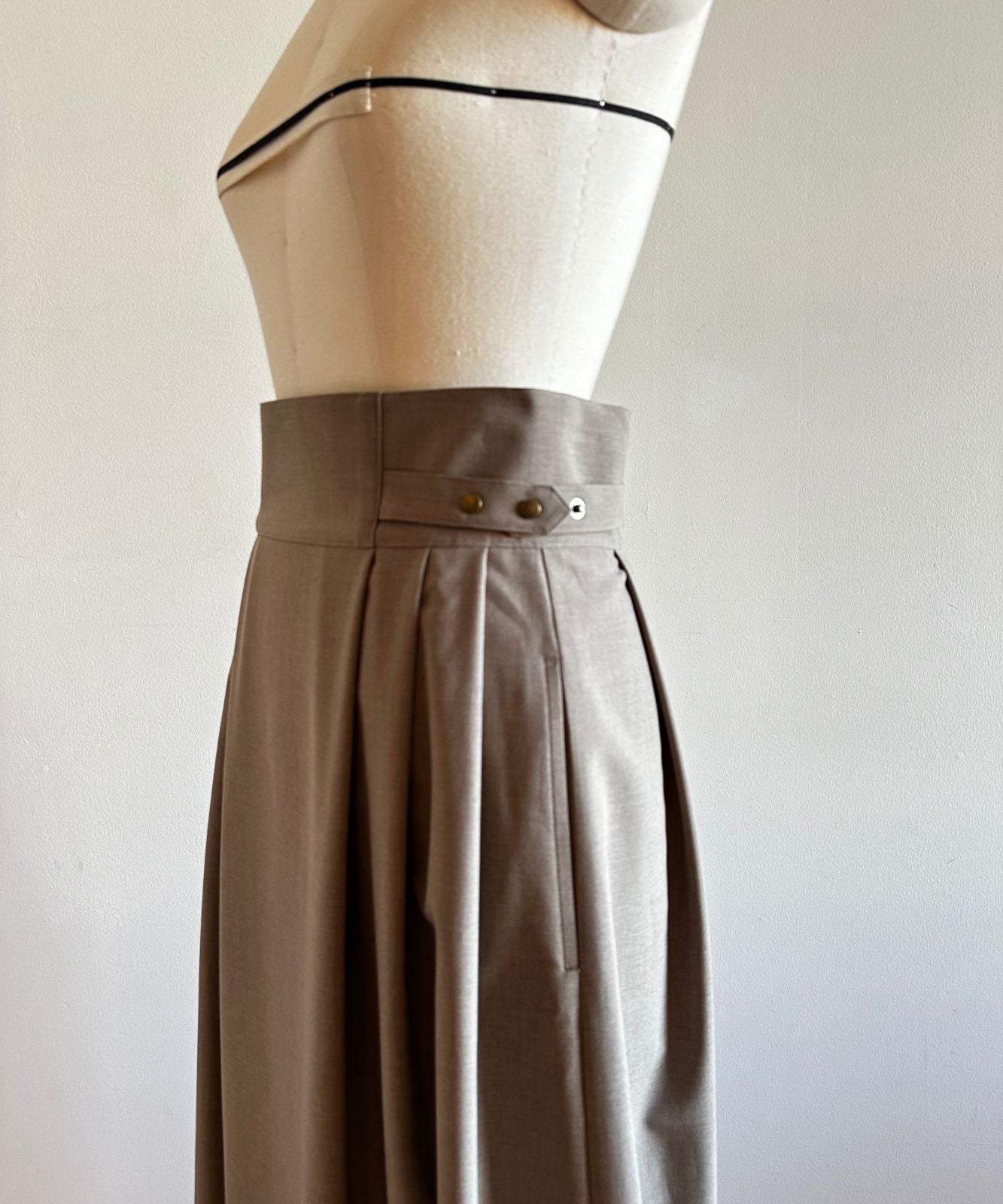 ≪通常販売≫adjust primitive skirt(アジャストプリミティブスカート)≪2025年5月27日15:00販売開始≫