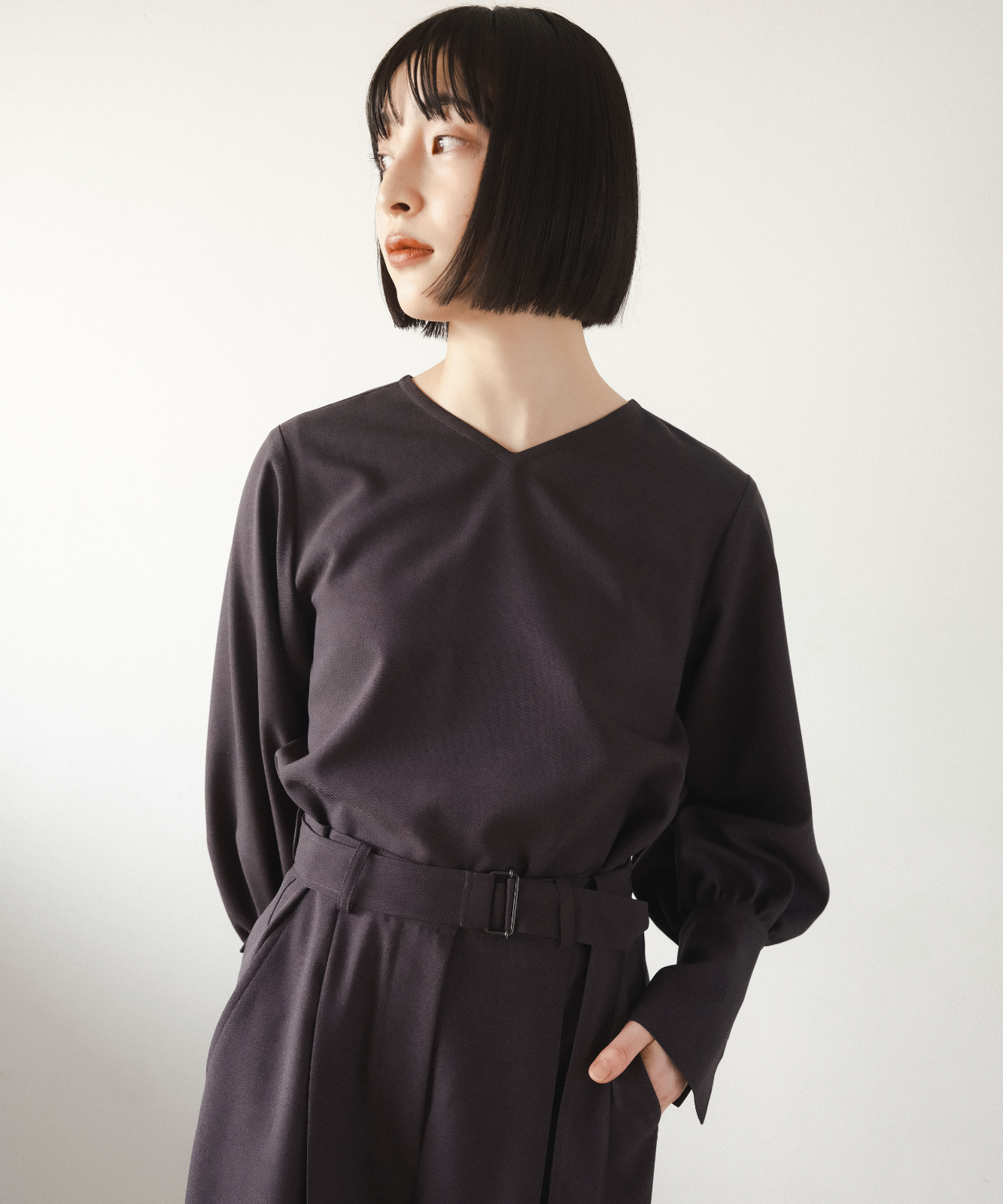 ≪在庫販売≫vneck easy long blouse（Vネックイージーロングブラウス）