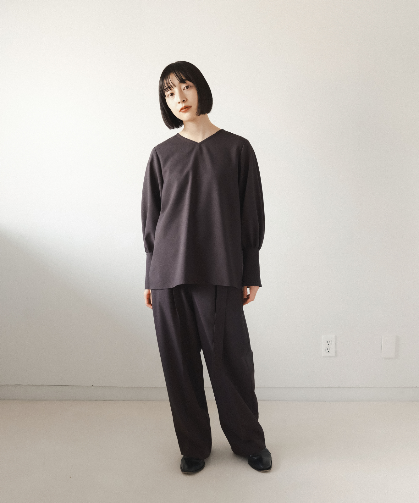 ≪通常販売≫vneck easy long blouse(Vネックイージーロングブラウス)≪2025年8月26日15:00販売開始≫