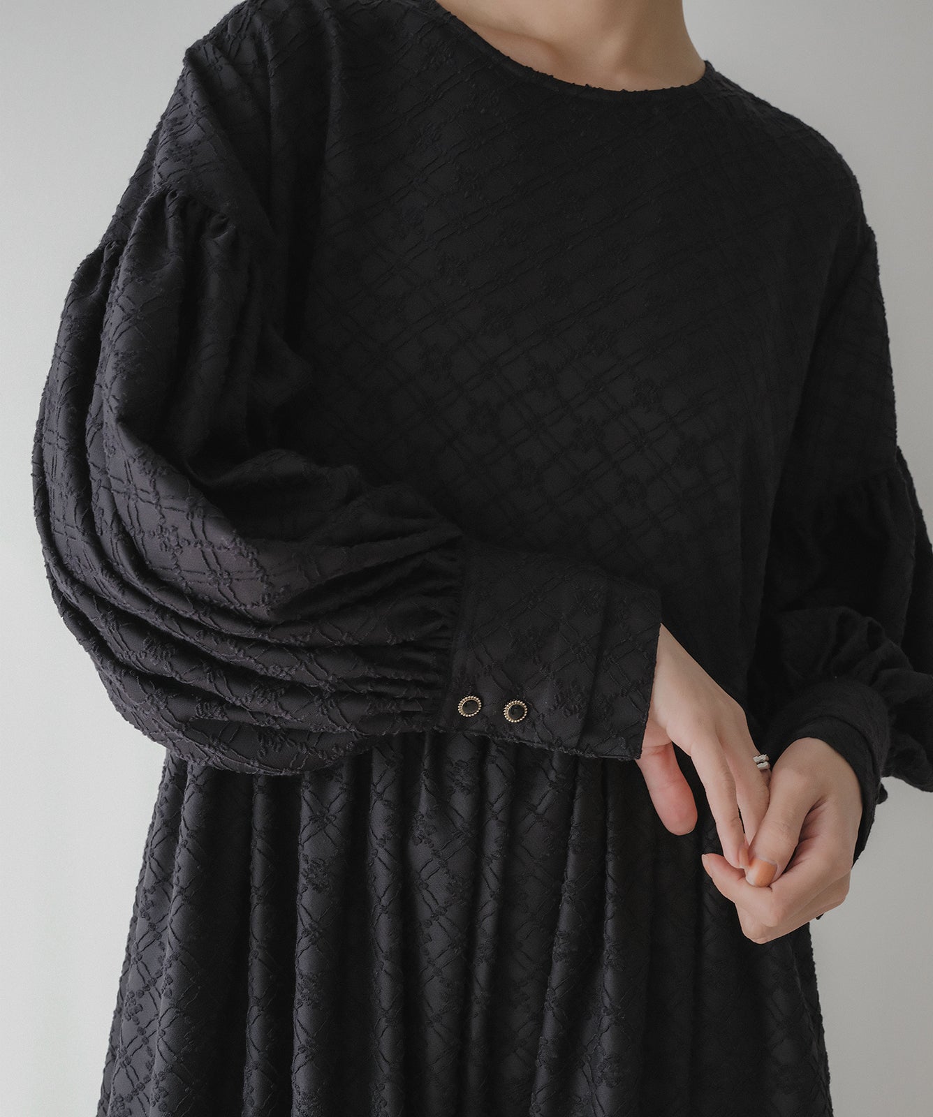 ≪予約販売≫pokopoko jacquard volume one piece(ぽこぽこジャカードボリュームワンピース)≪2023年9月8日15:00販売開始≫≪2023年12月下旬発送予定≫