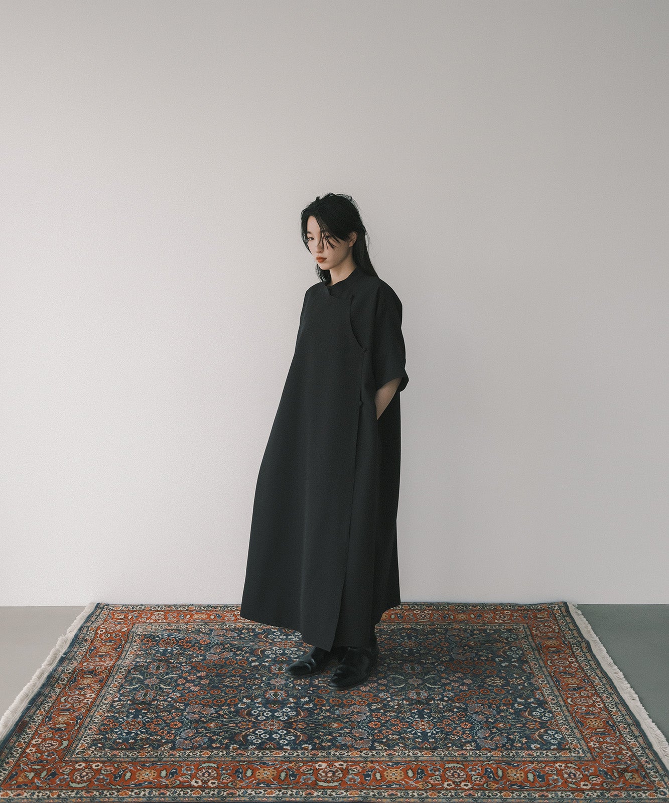 ≪在庫販売≫【THE DRESS #49】stand collar wrap dress(スタンドカラーラップドレス)