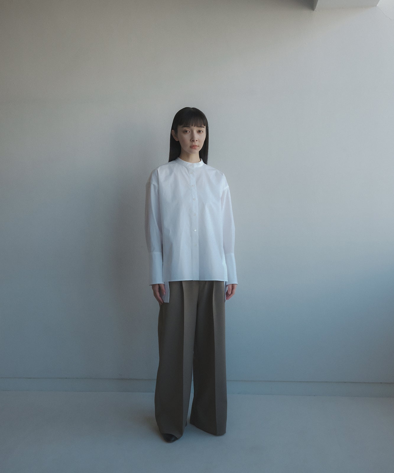 ≪在庫販売≫stand coller long blouse(スタンドカラーロングブラウス)≪2023年8月1日19:00販売開始≫