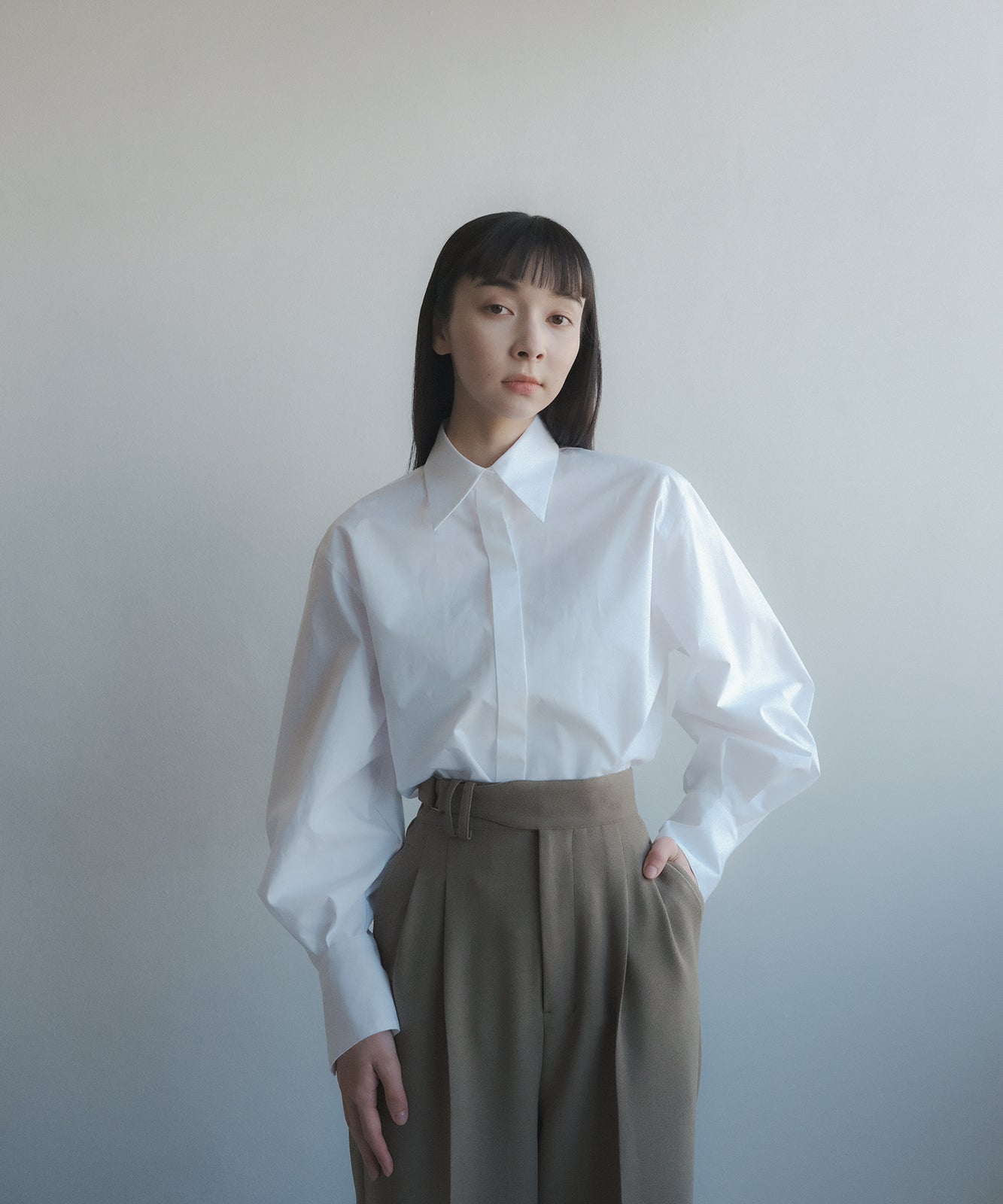 ≪在庫販売≫shirts coller sode powan blouse(シャツカラー袖ぽわんブラウス)≪2023年5月19日13:00販売開始≫