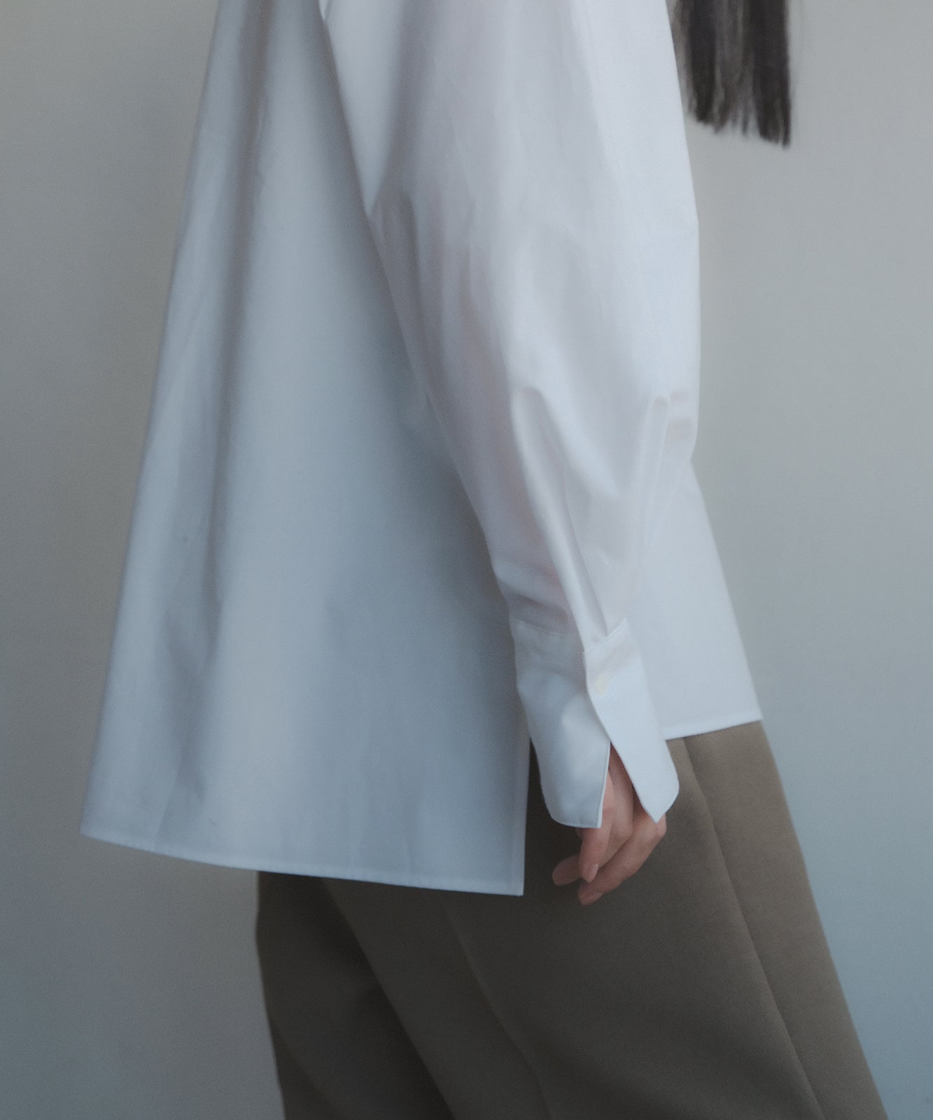 ≪在庫販売≫shirts coller sode powan blouse(シャツカラー袖ぽわんブラウス)≪2023年5月19日13:00販売開始≫