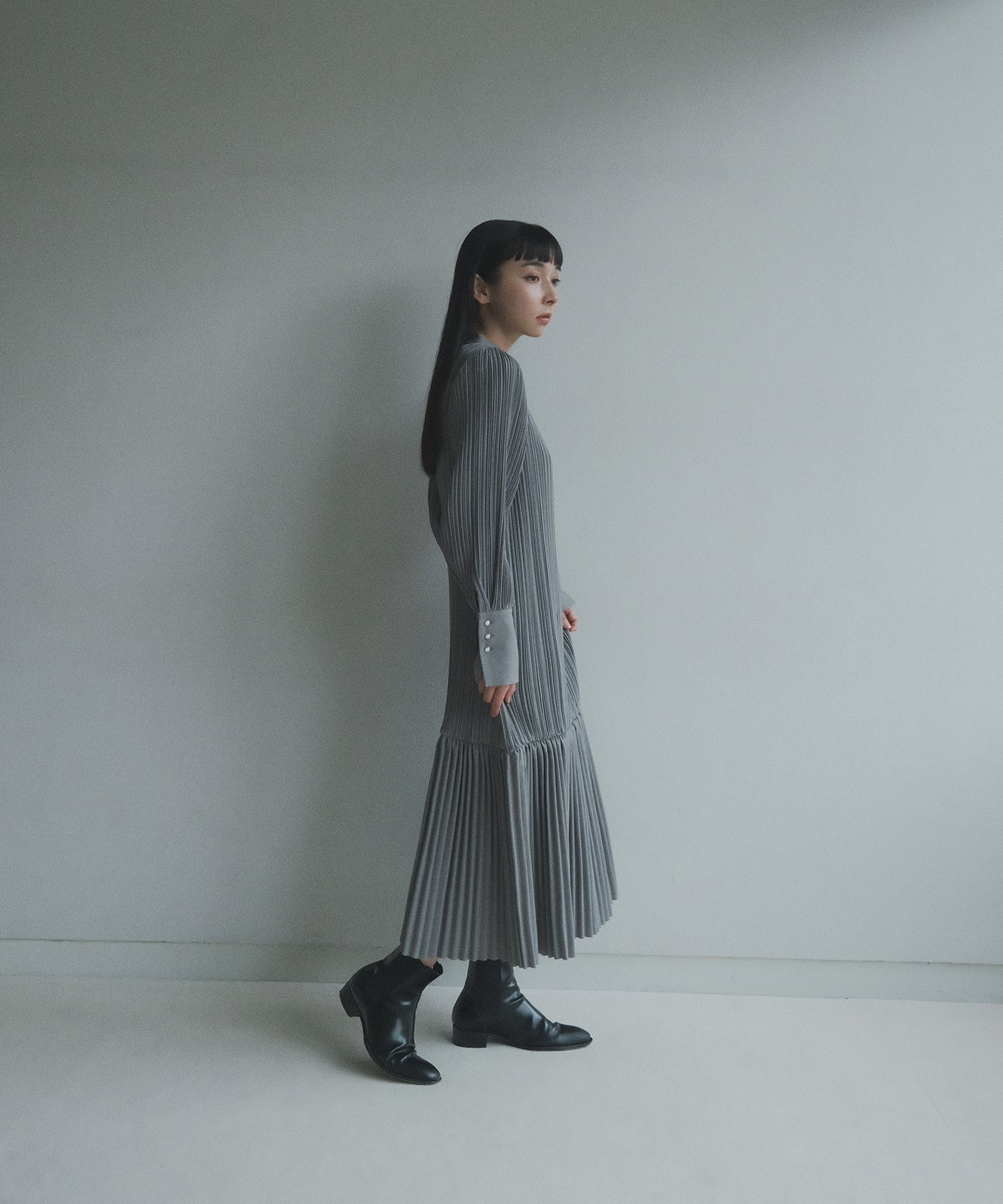 ≪予約販売≫stand collar twill pleats onepiece(スタンドカラーツイルプリーツワンピース)グレー≪2023年7月12日21:00販売開始≫≪2023年10月下旬発送予定≫
