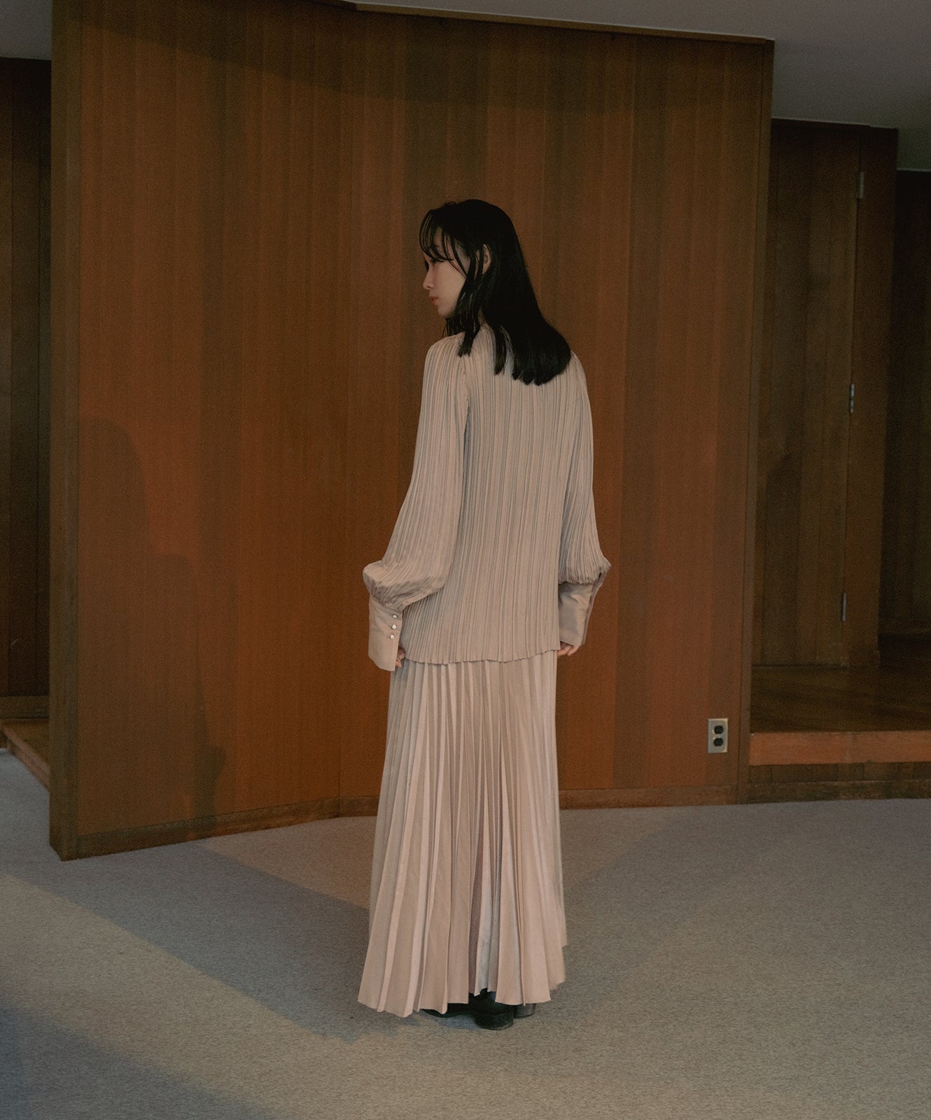 ≪予約販売≫pleats adjust skirt(プリーツアジャストスカート)シャンパンベージュ≪2023年6月28日21:00販売開始≫≪2023年9月下旬発送予定≫