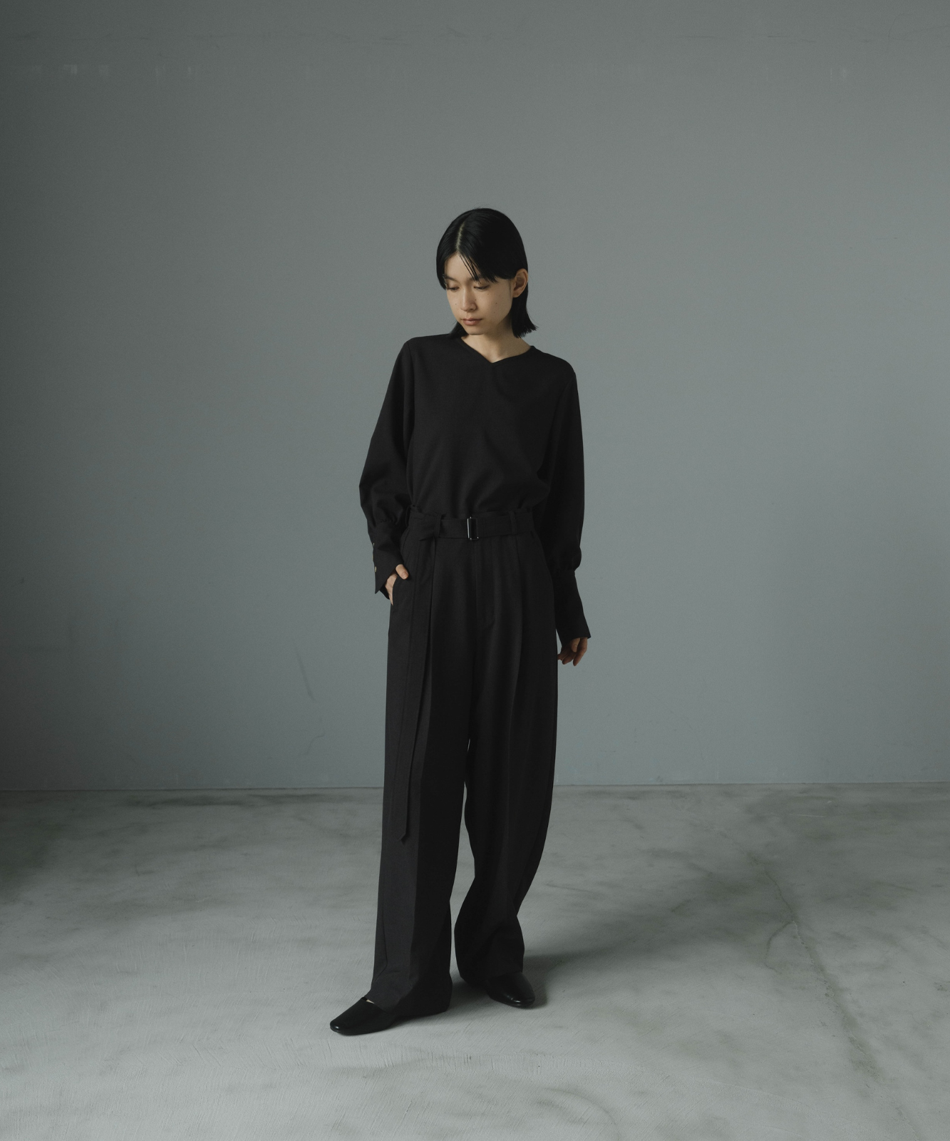 ≪通常販売≫one tuck belted easy wide slacks(ワンタックベルテッドイージーワイドスラックス)≪2025年8月26日15:00販売開始≫