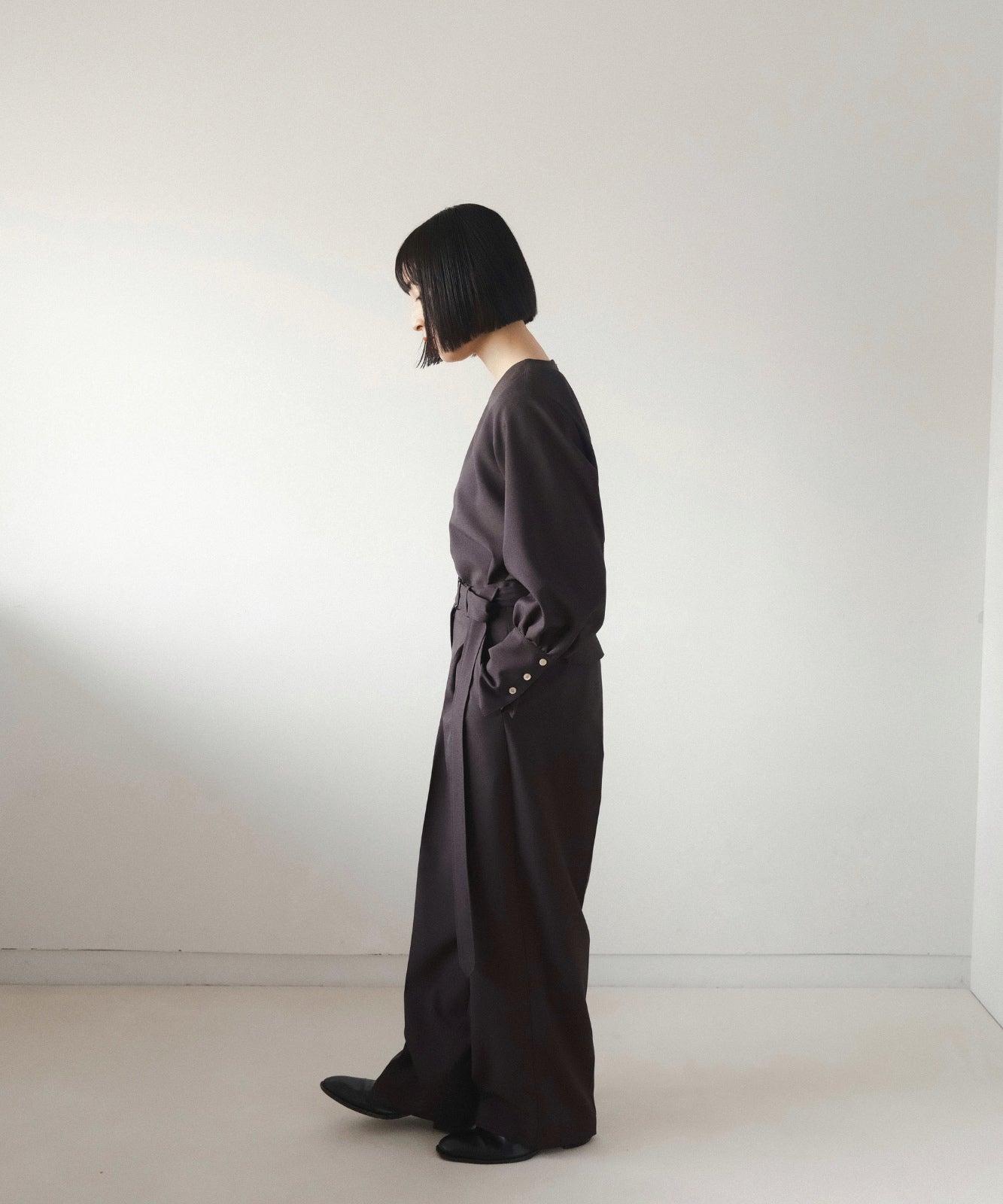 ≪通常販売≫one tuck belted easy wide slacks(ワンタックベルテッドイージーワイドスラックス)≪2025年8月26日15:00販売開始≫