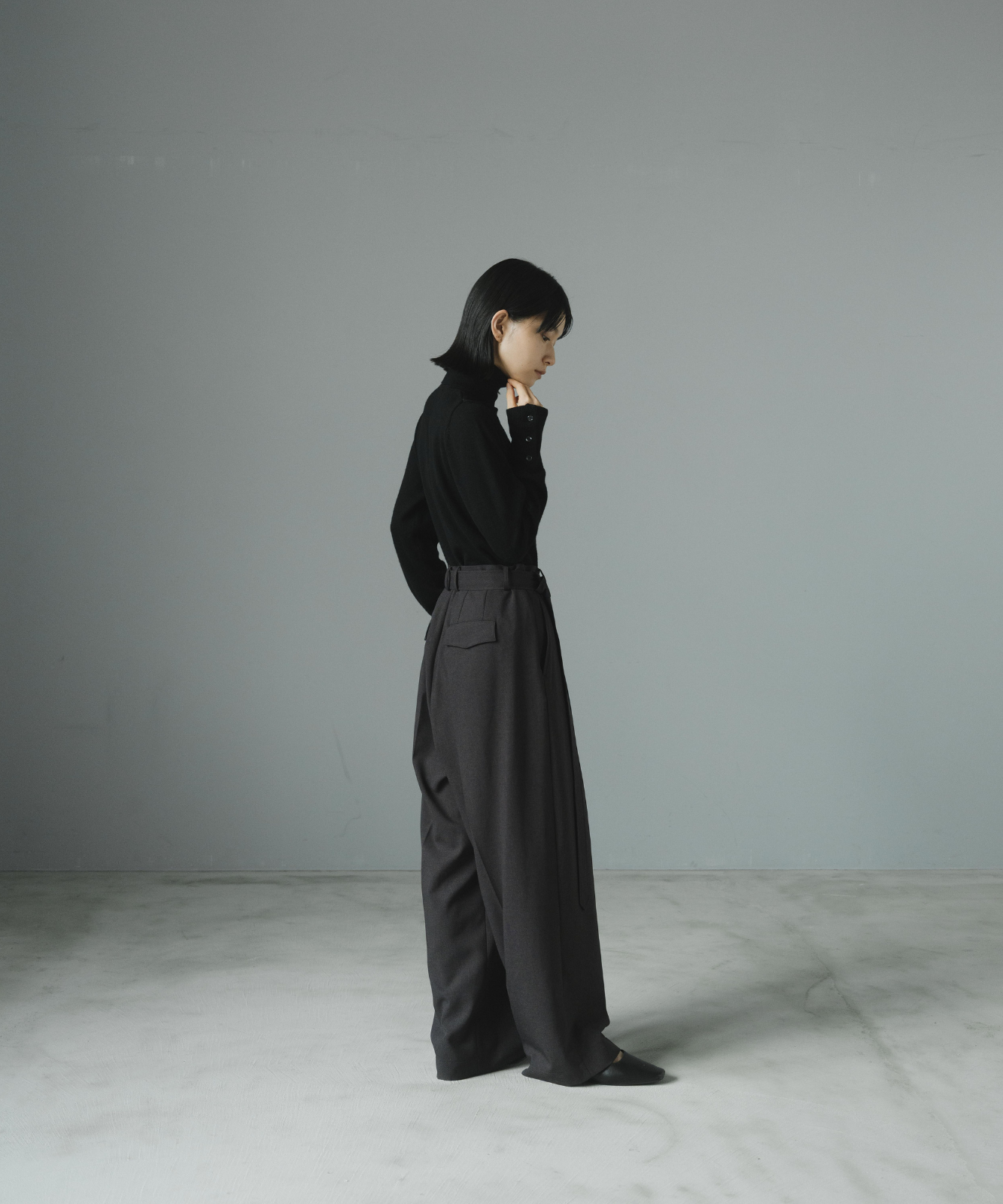 ≪通常販売≫one tuck belted easy wide slacks(ワンタックベルテッドイージーワイドスラックス)≪2025年8月26日15:00販売開始≫