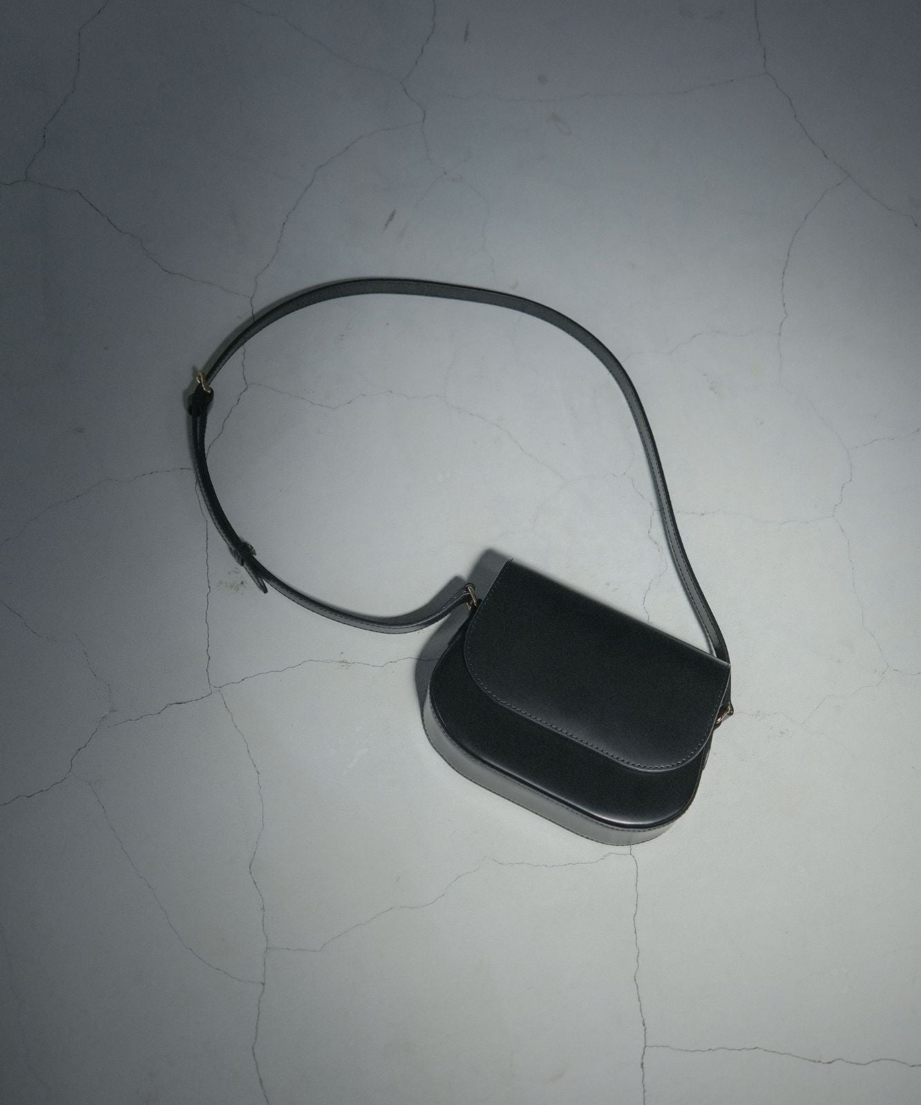 ≪予約販売≫minimal shoulder bag “ chipie “ (ミニマルショルダーバッグ "シピ”)≪2023年8月30日15:00販売開始≫≪2023年12月上旬発送予定≫