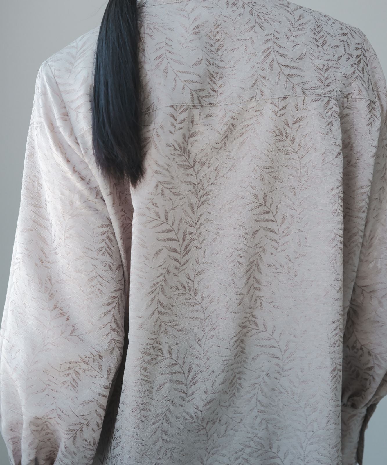 ≪予約販売≫stand collar jacquard blouse(スタンドカラージャカードブラウス)≪2023年8月22日19:00販売開始≫≪2023年11月下旬発送予定≫