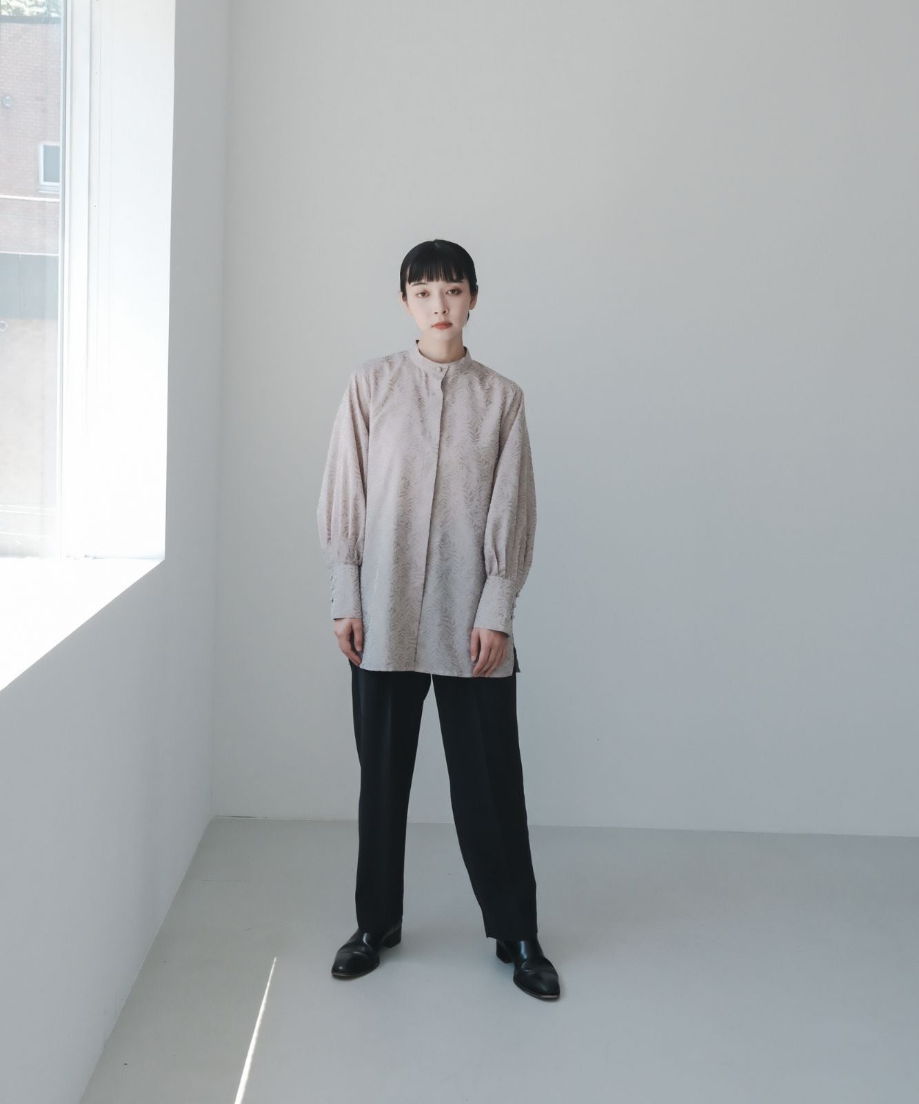 ≪予約販売≫stand collar jacquard blouse(スタンドカラージャカードブラウス)≪2023年8月22日19:00販売開始≫≪2023年11月下旬発送予定≫