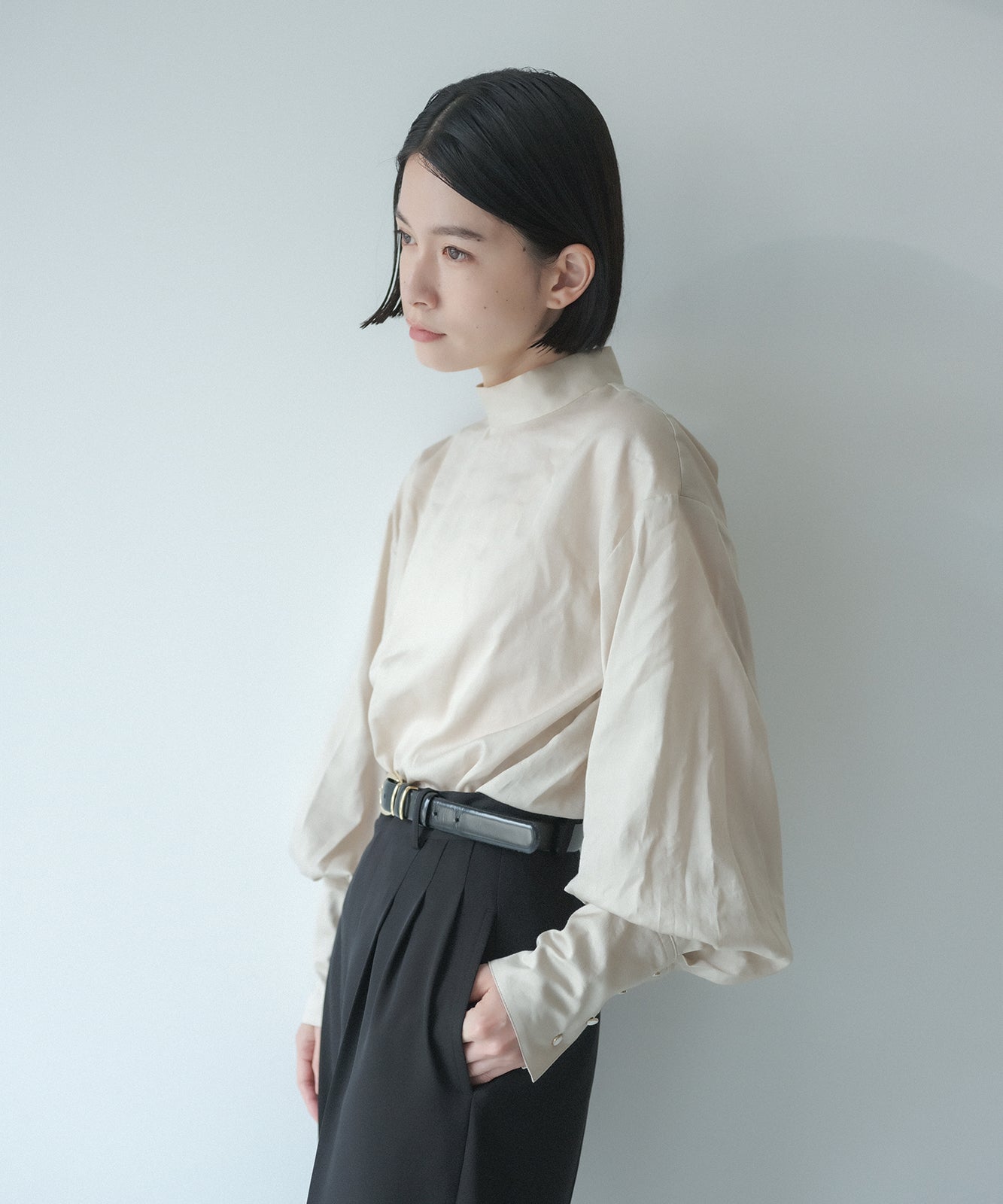 ≪予約販売≫high neck dress shirts -sode powan-(ハイネックドレスシャツ - 袖ぽわん -)≪2023年7月19日21:00販売開始≫≪2023年9月下旬発送予定≫