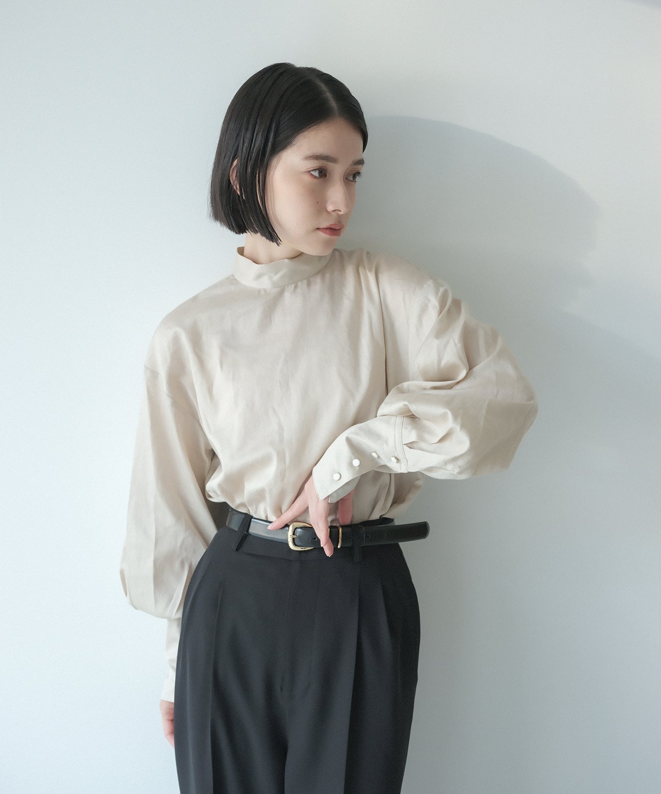 ≪予約販売≫high neck dress shirts -sode powan-(ハイネックドレスシャツ - 袖ぽわん -)≪2023年7月19日21:00販売開始≫≪2023年9月下旬発送予定≫