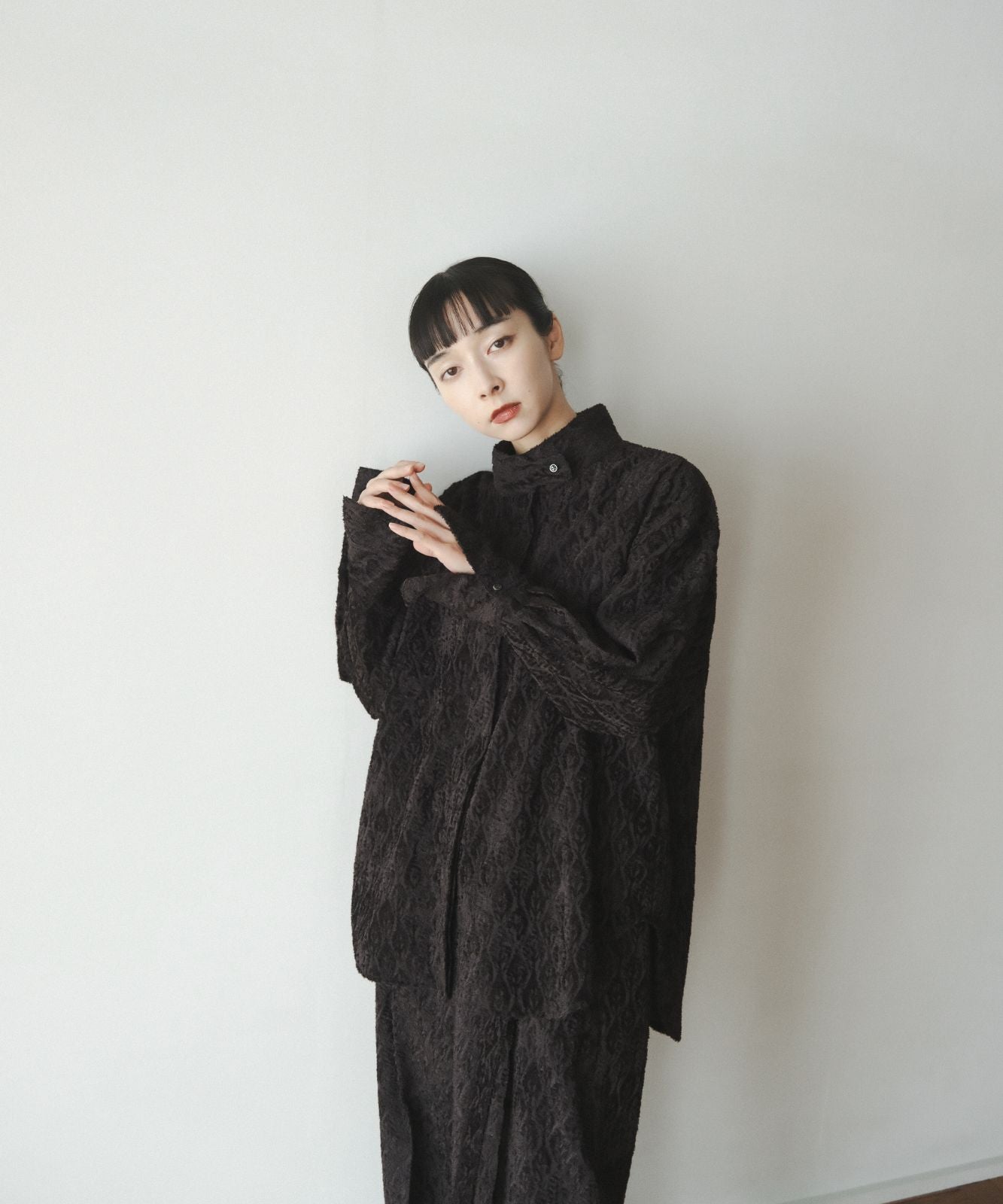 ≪予約販売≫"shibafu" highneck jacquard long blouse("shibafu" ハイネックジャカードロングブラウス)≪2023年10月30日15:00販売開始≫≪2024年1月下旬以降発送予定≫