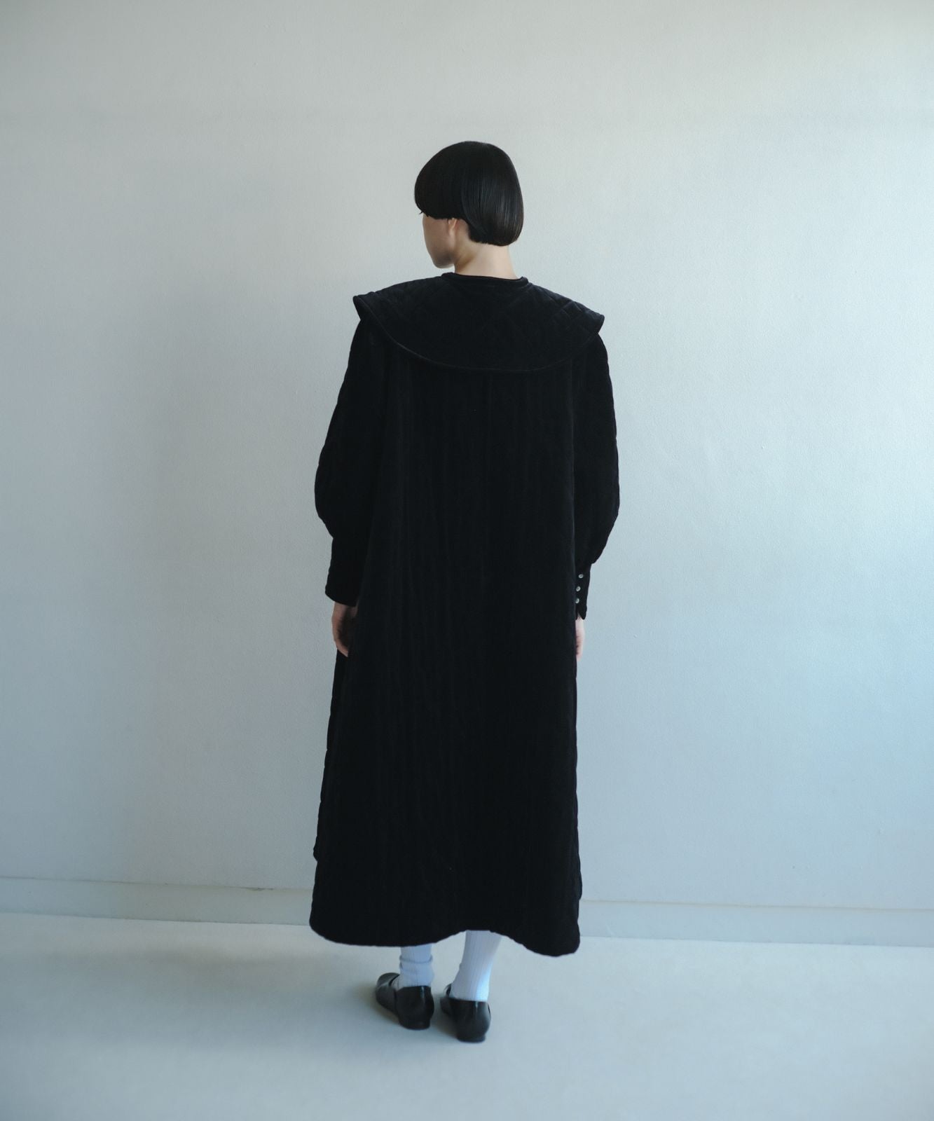 ≪予約販売≫【THE DRESS #53】velour quilting one piece(ベロアキルティングワンピース)≪2023年9月20日15:00販売開始≫≪2023年11月下旬以降発送予定≫
