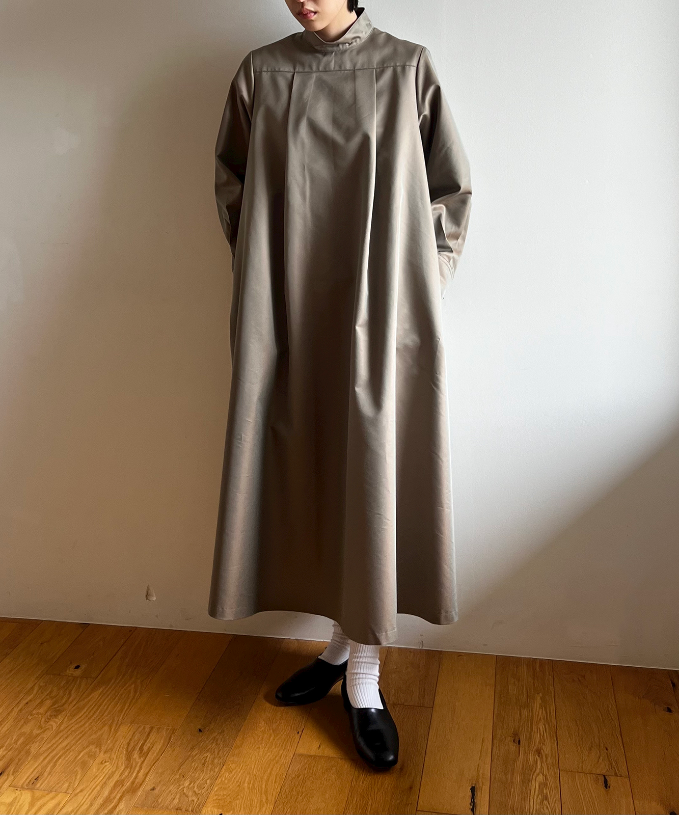 ≪予約販売≫"tamamushi" highneck onepiece("玉虫"ハイネックワンピース)≪2023年10月16日15:00販売開始≫≪2024年1月下旬以降発送予定≫