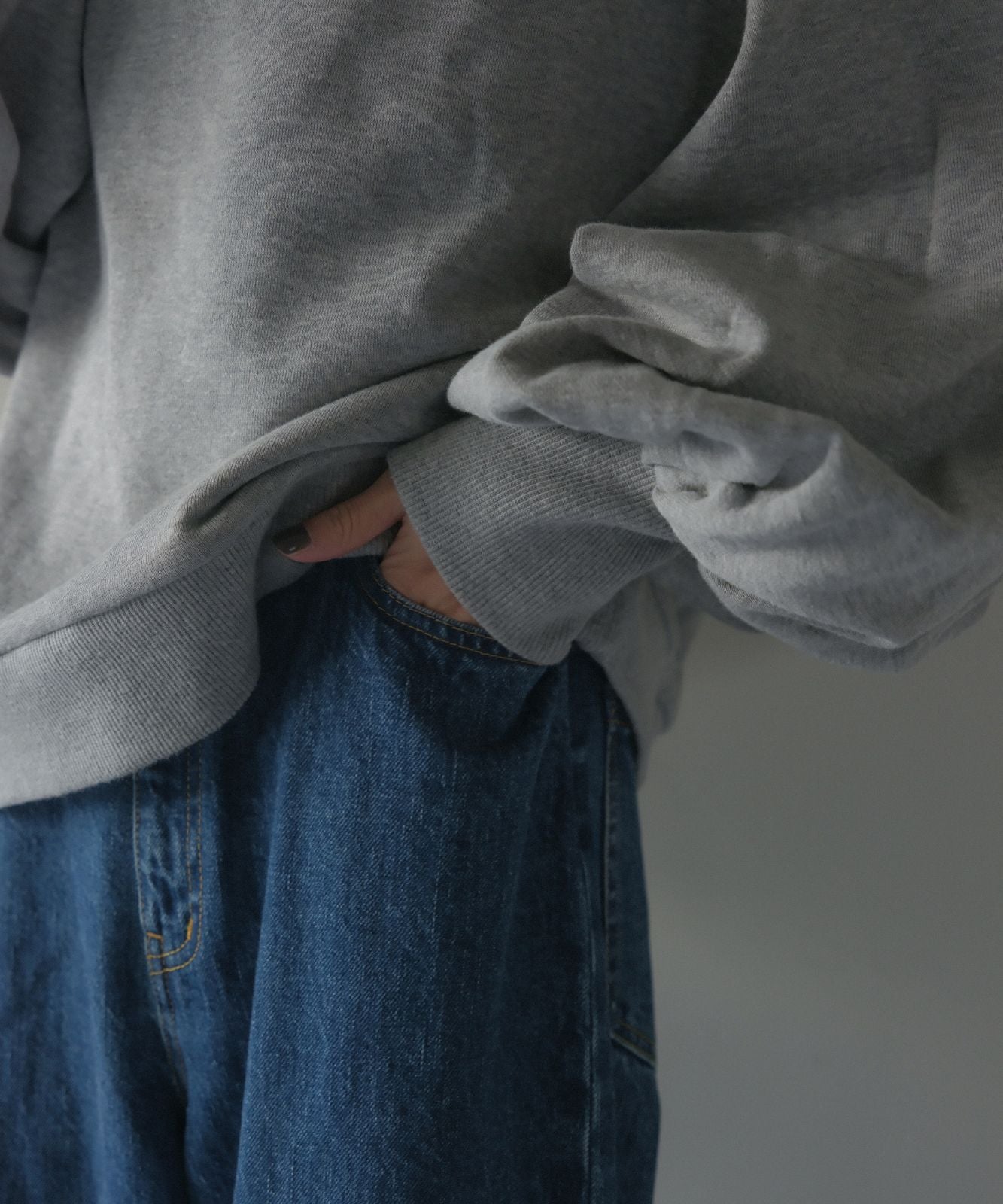 ≪予約販売≫sode powan sweat (袖ぽわんスウェット)≪2023年8月21日19:00販売開始≫≪2023年10月下旬発送予定≫