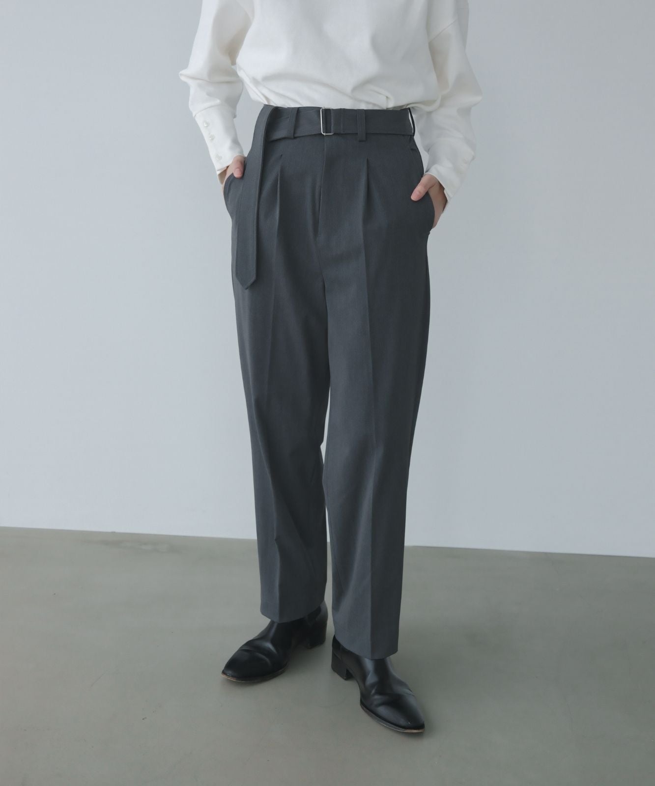 ≪在庫販売≫argan belted tapered slacks（アルガンベルテッドテーパードスラックス）