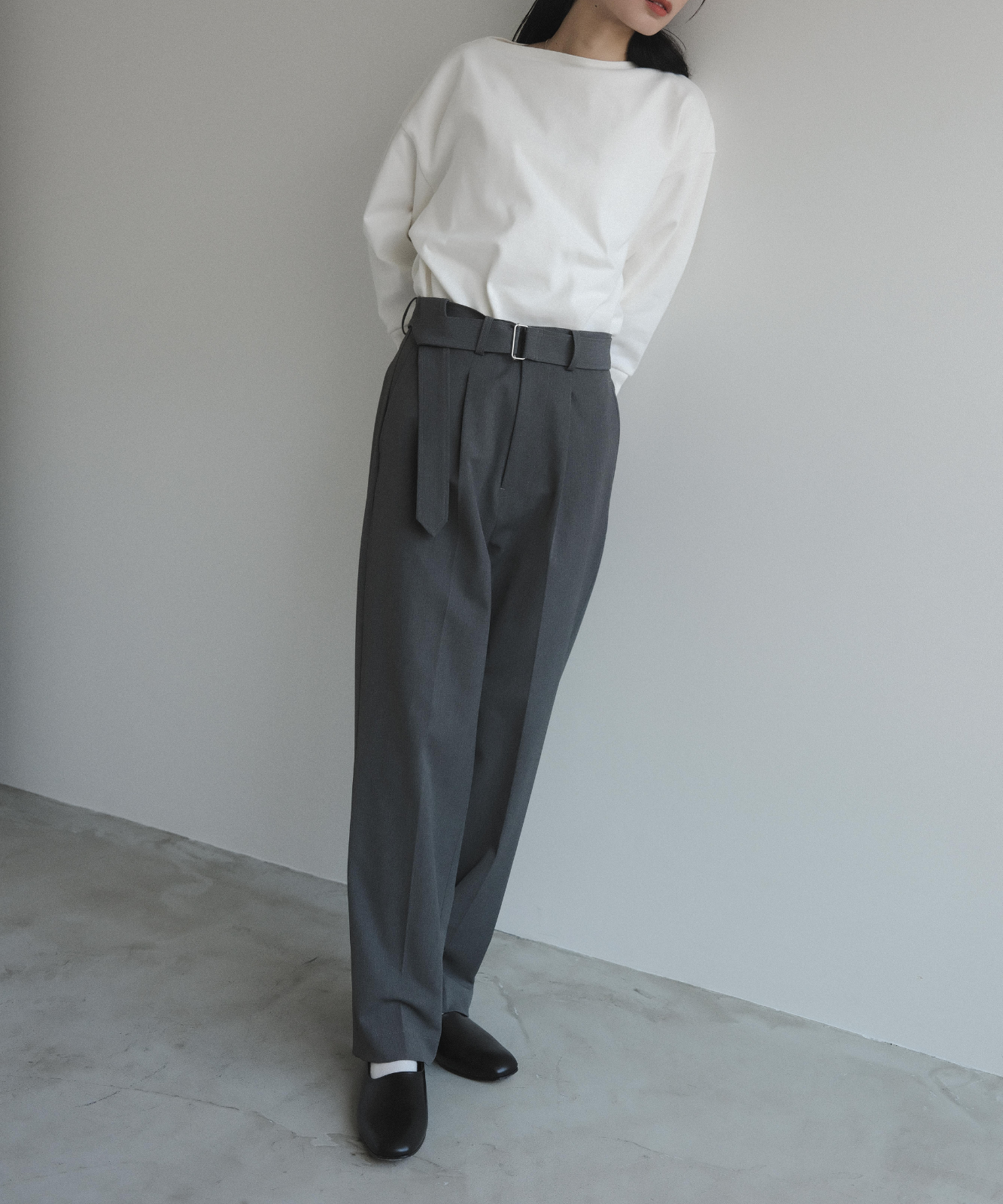 ≪在庫販売≫argan belted tapered slacks（アルガンベルテッドテーパードスラックス）