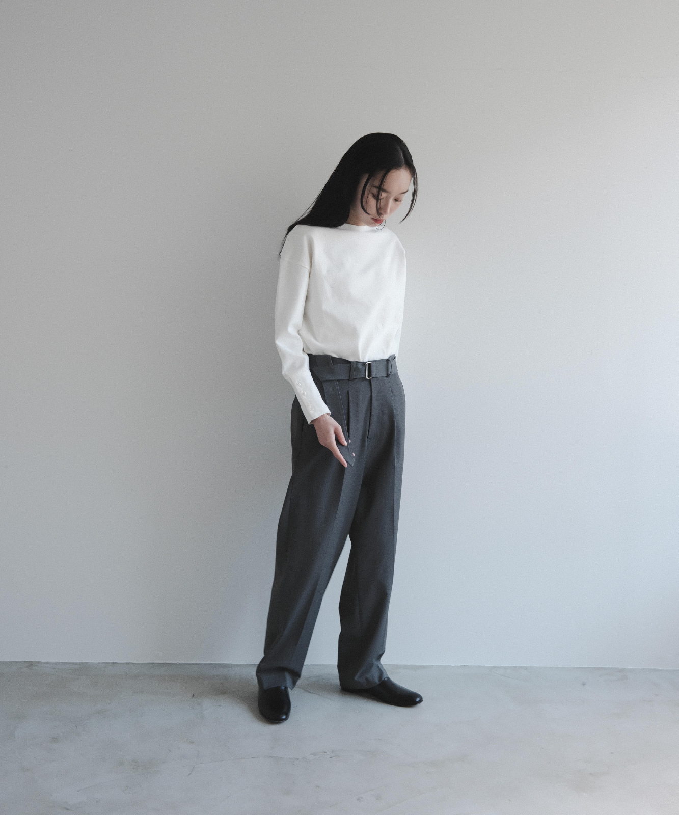 ≪在庫販売≫argan belted tapered slacks（アルガンベルテッドテーパードスラックス）