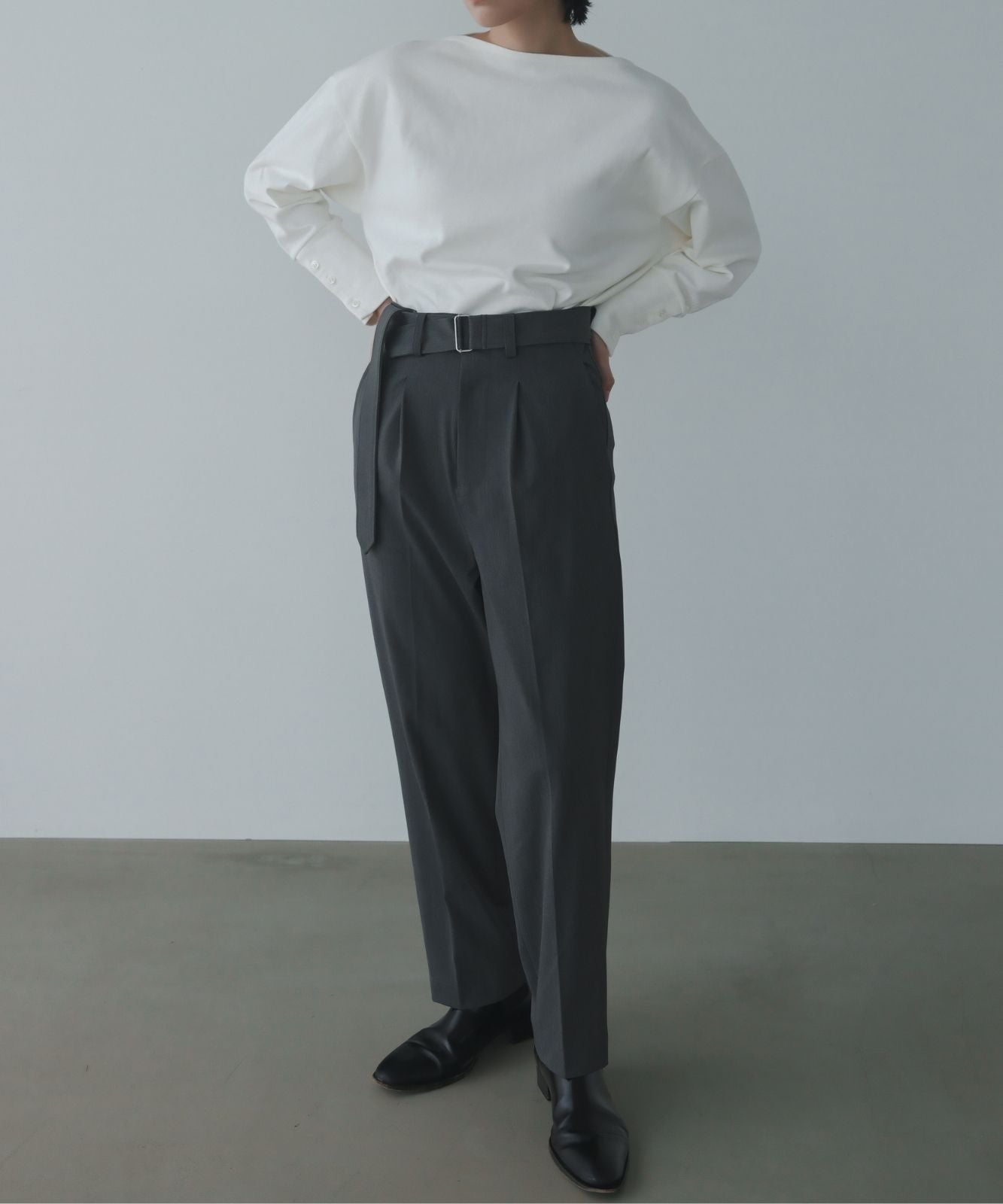 ≪在庫販売≫argan belted tapered slacks（アルガンベルテッドテーパードスラックス）