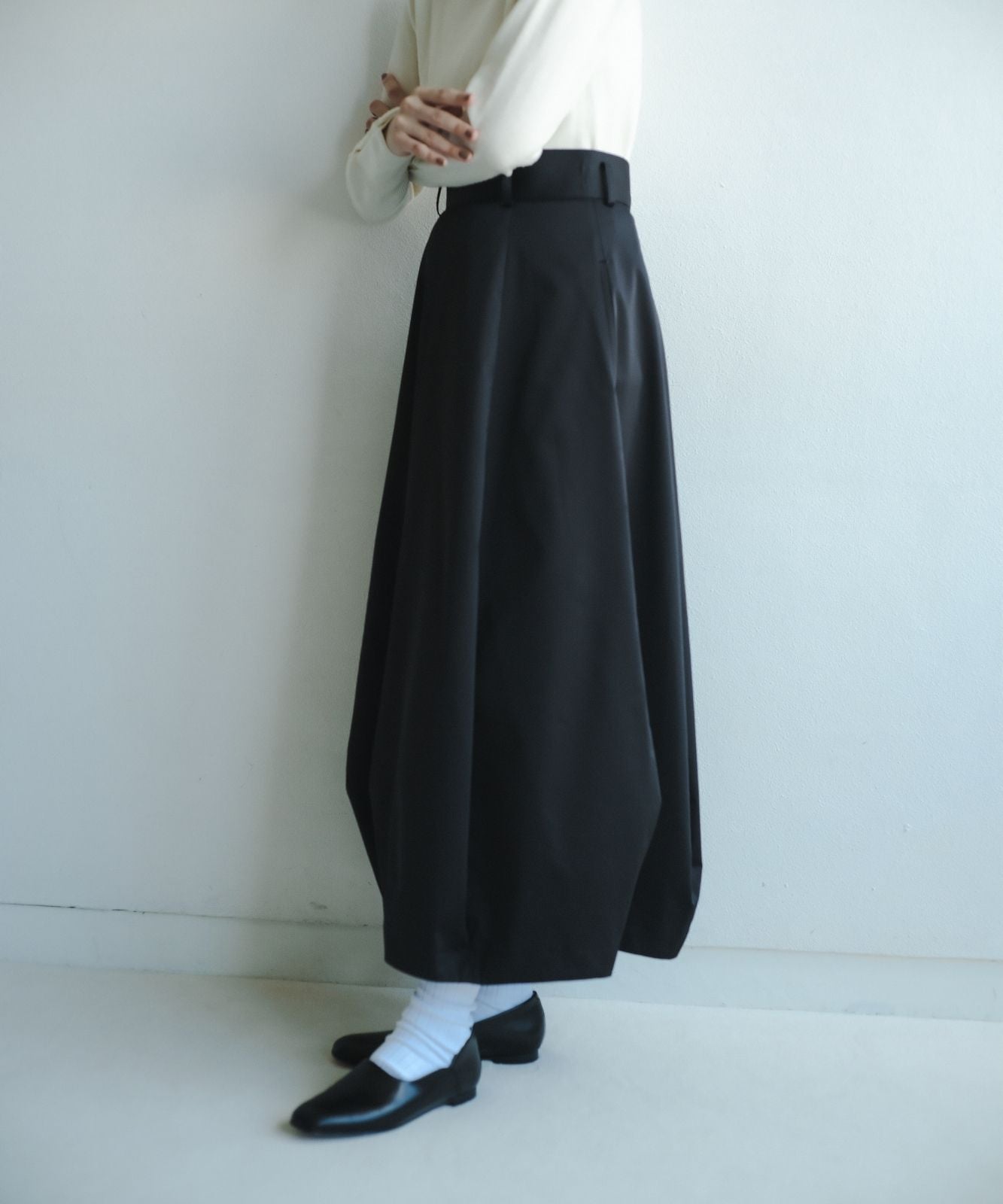 ≪予約販売≫ester cocoon skirt(エステルコクーンスカート)≪2023年10月9日15:00販売開始≫≪2023年12月下旬以降発送予定≫