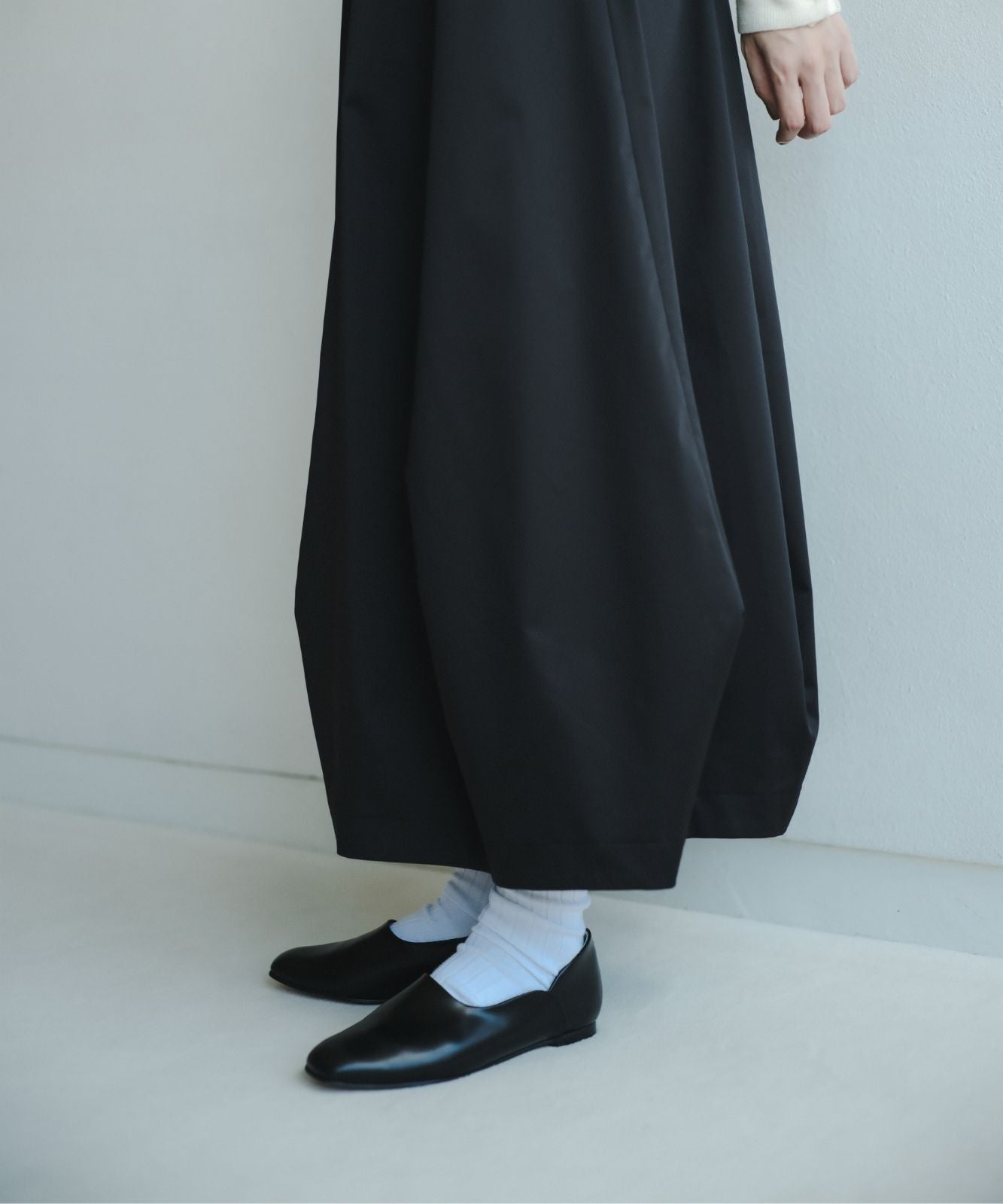 ≪予約販売≫ester cocoon skirt(エステルコクーンスカート)≪2023年10月9日15:00販売開始≫≪2023年12月下旬以降発送予定≫