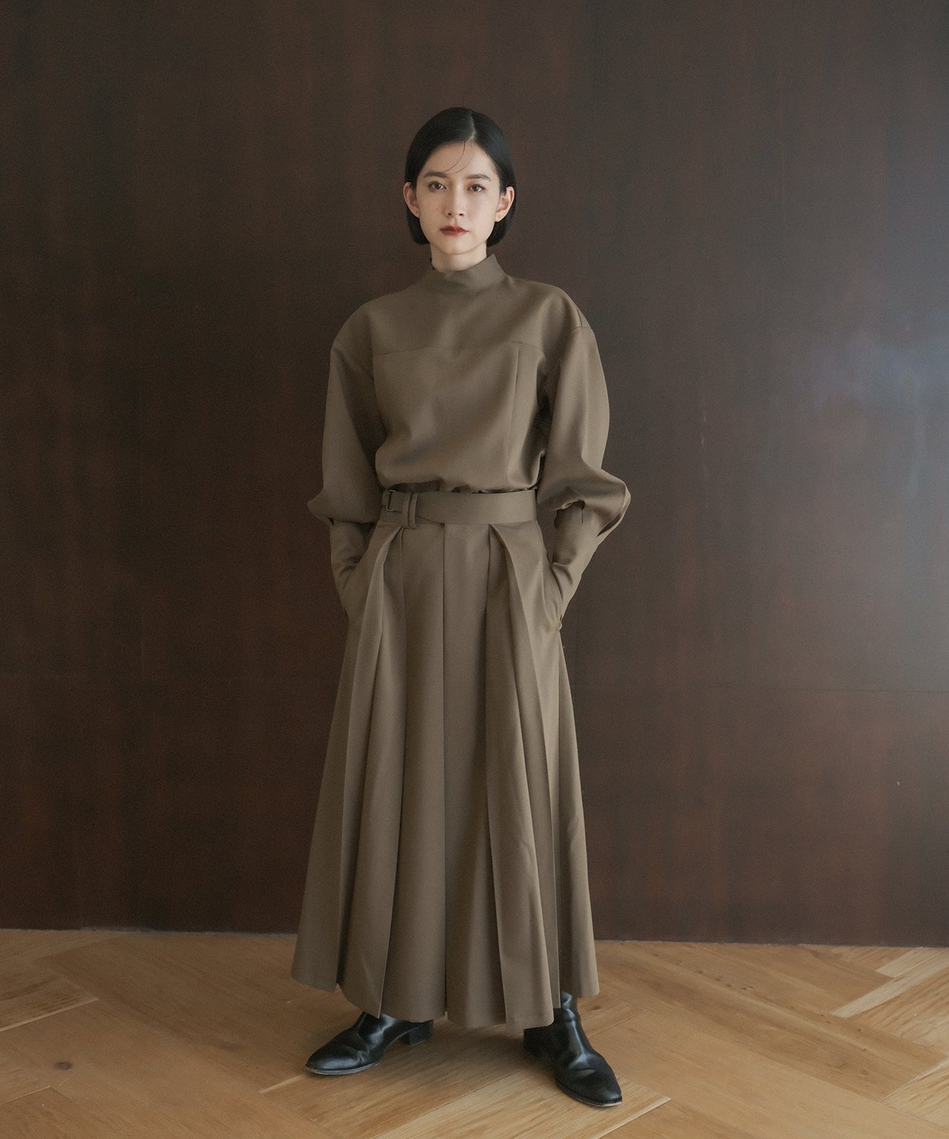≪予約販売≫twill chambray tuck fold skirt(ツイルシャンブレータックホールドスカート)≪2023年7月24日21:00販売開始≫≪2023年11月上旬発送予定≫