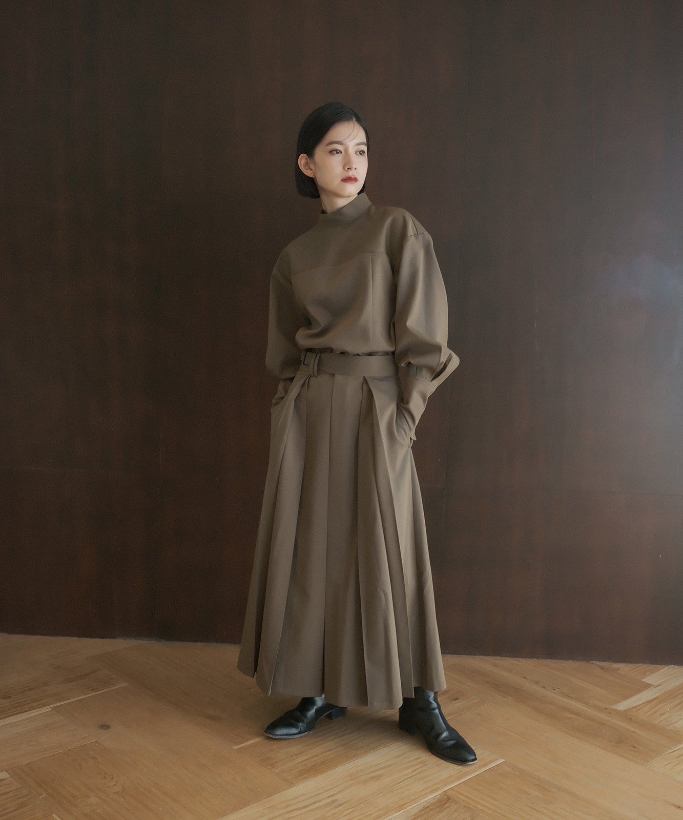 ≪予約販売≫twill chambray tuck fold skirt(ツイルシャンブレータックホールドスカート)≪2023年7月24日21:00販売開始≫≪2023年11月上旬発送予定≫