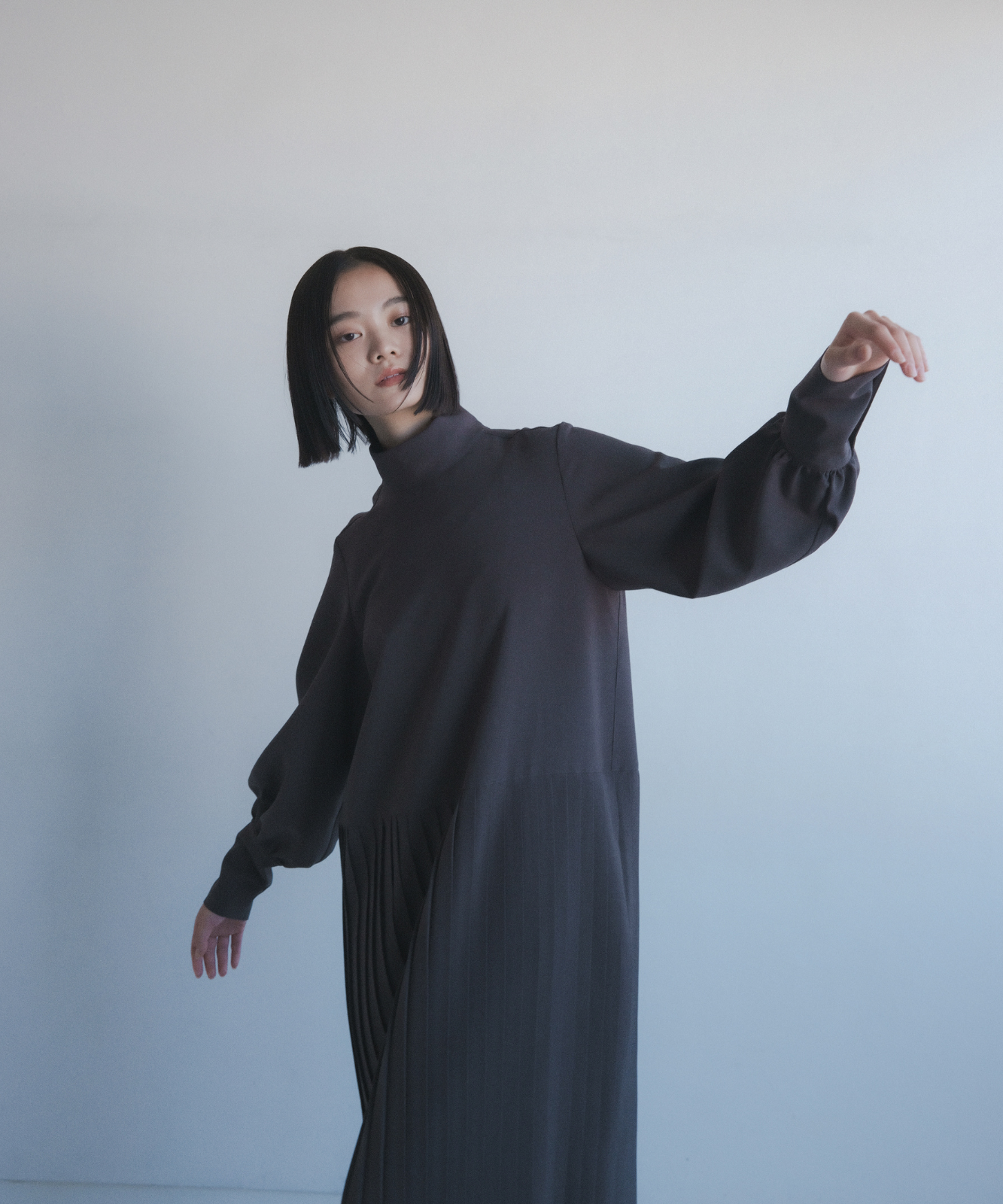 ≪在庫販売≫ highneck toro pleats onepiece（ハイネックトロプリーツワンピース）