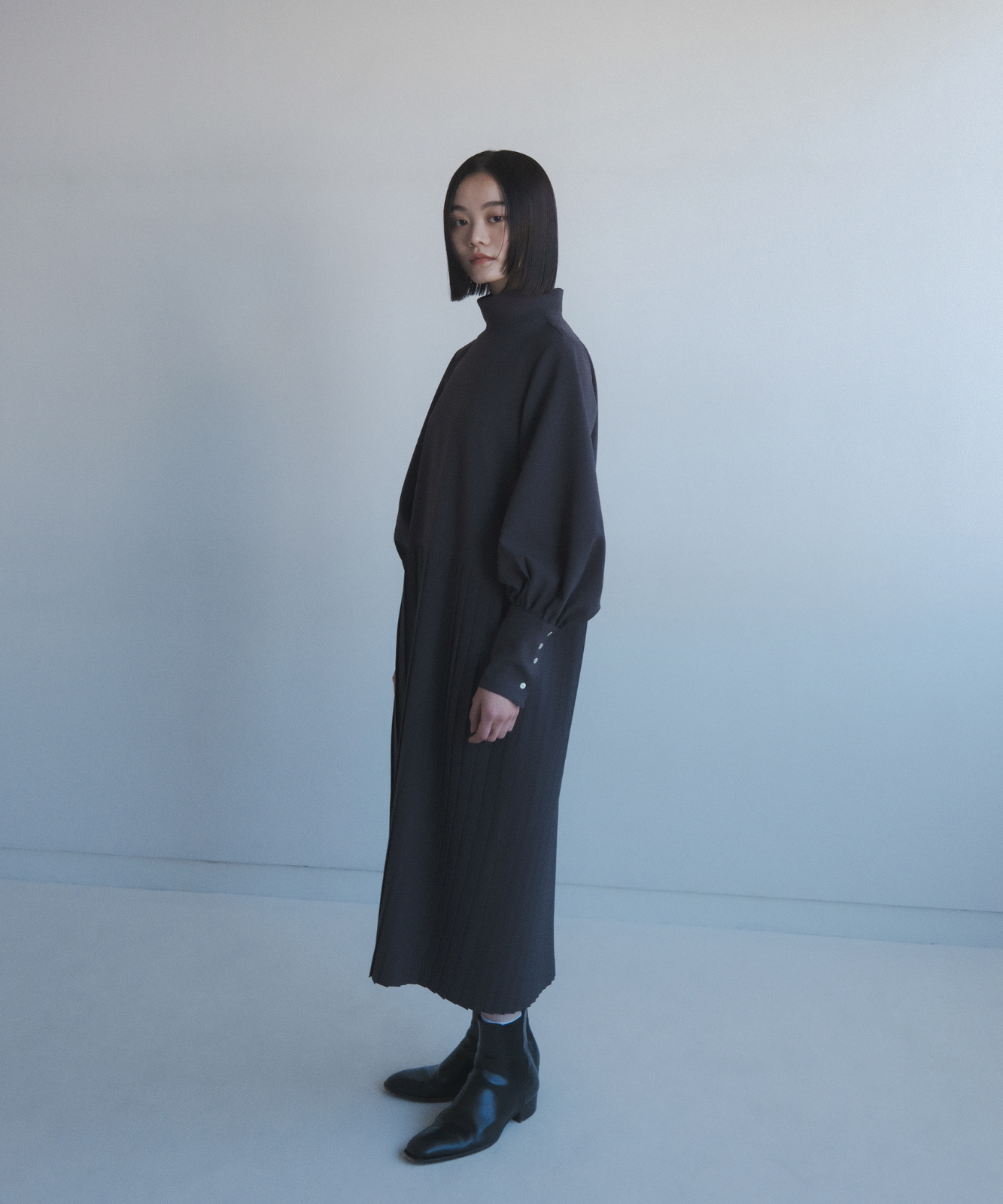 ≪予約販売≫ highneck toro pleats onepiece(ハイネックトロプリーツワンピース)≪2023年11月13日15:00販売開始≫≪2024年2月上旬以降発送予定≫